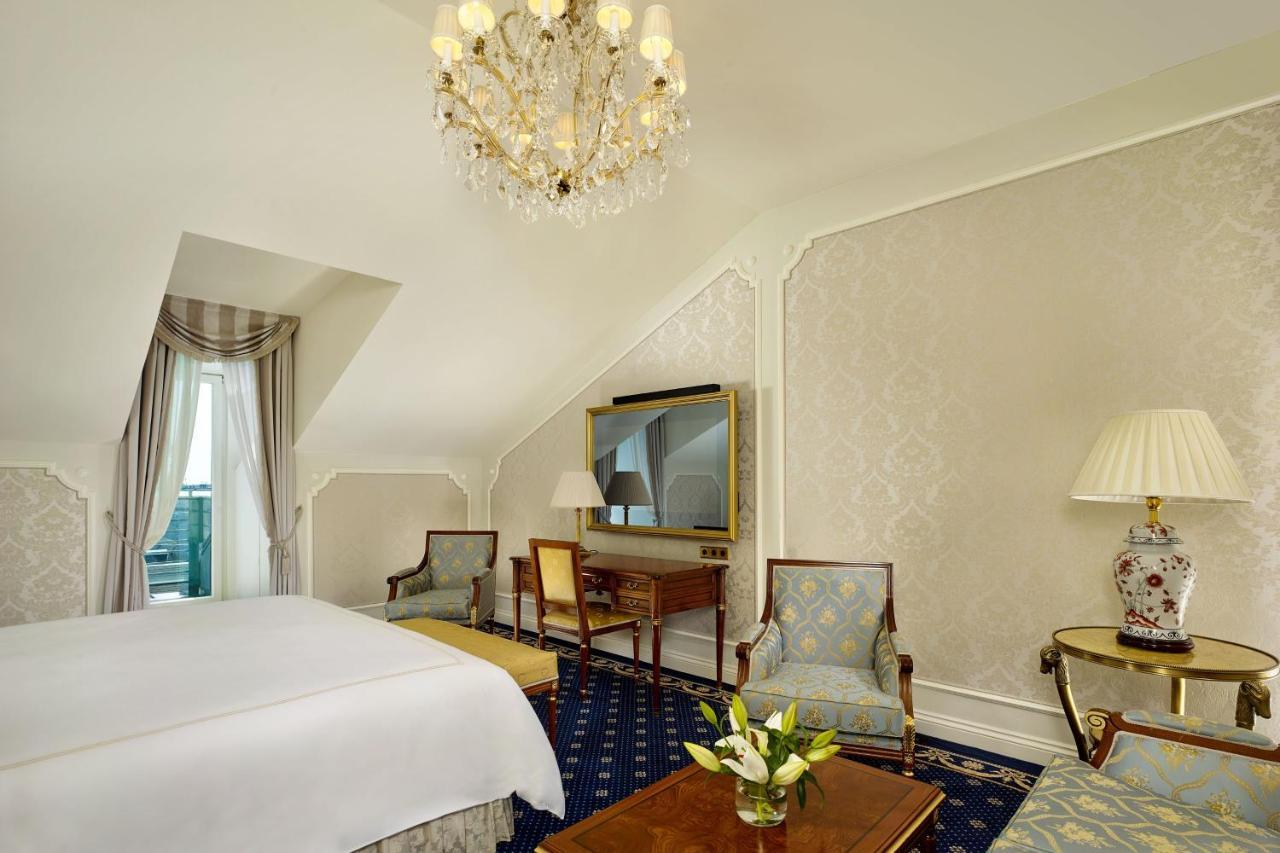 Deluxe King Room,1351925314:JPEG