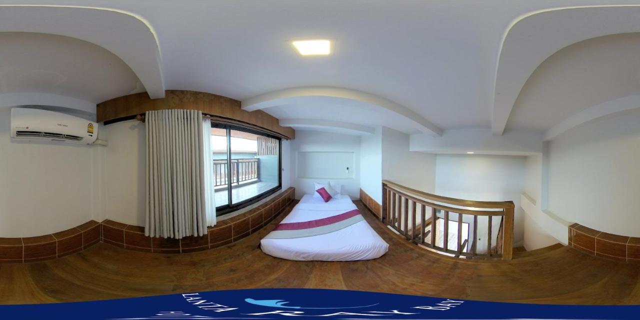 Large Twin Room