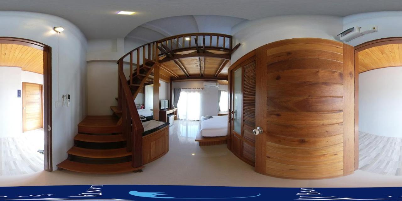 Large Twin Room