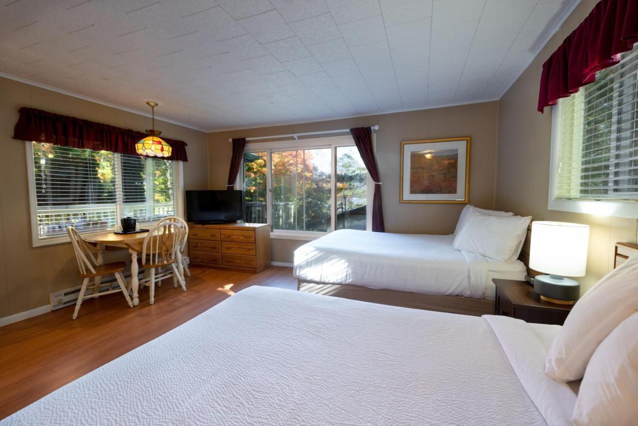 Studio Suite Kitchenet private deck