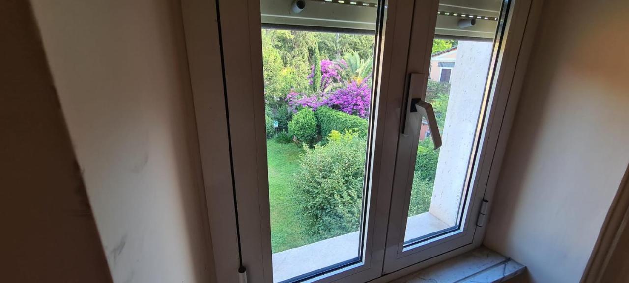 Quarto Triplo com Casa de Banho Privada Externa