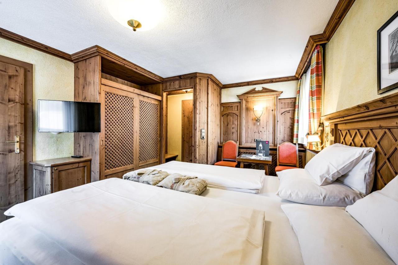 Double Room,1391909066:JPEG