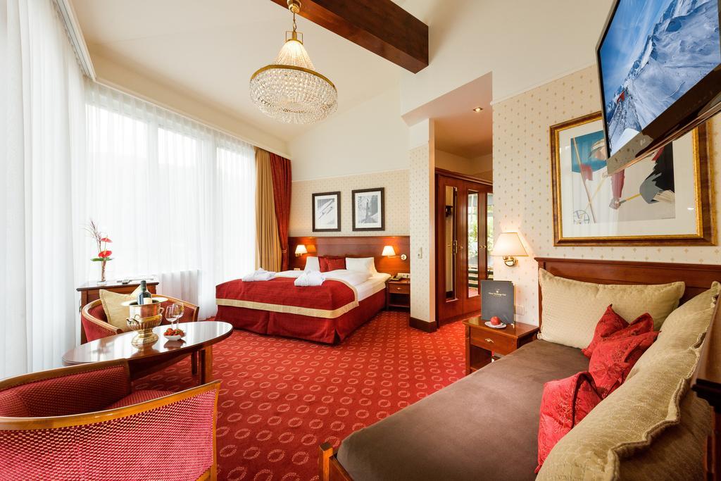 Quarto Família Standard (2 Adultos + 1 Criança)