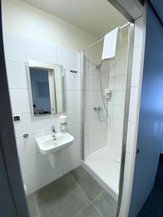 Superior Single Room,1418958144:JPEG