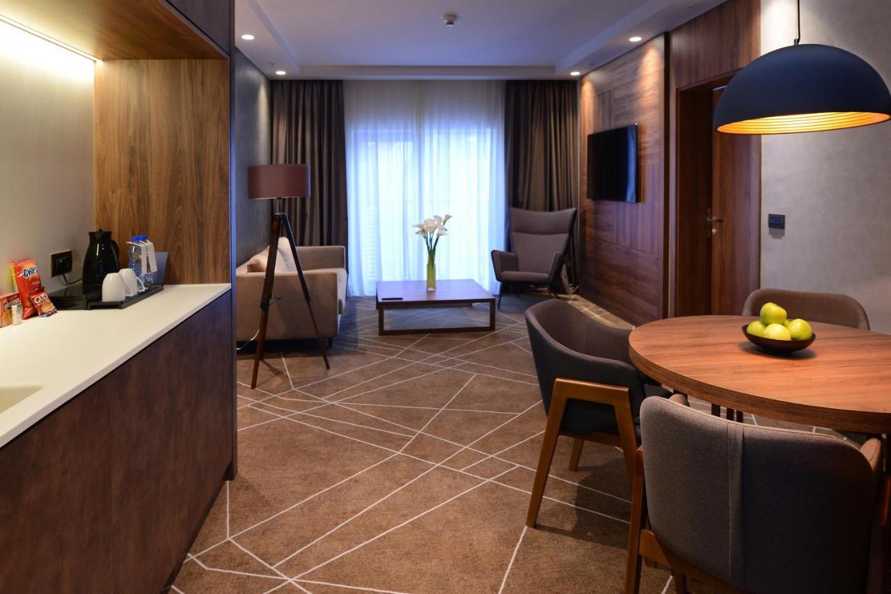 Junior Suite Club con Accesso Signature Club Lounge