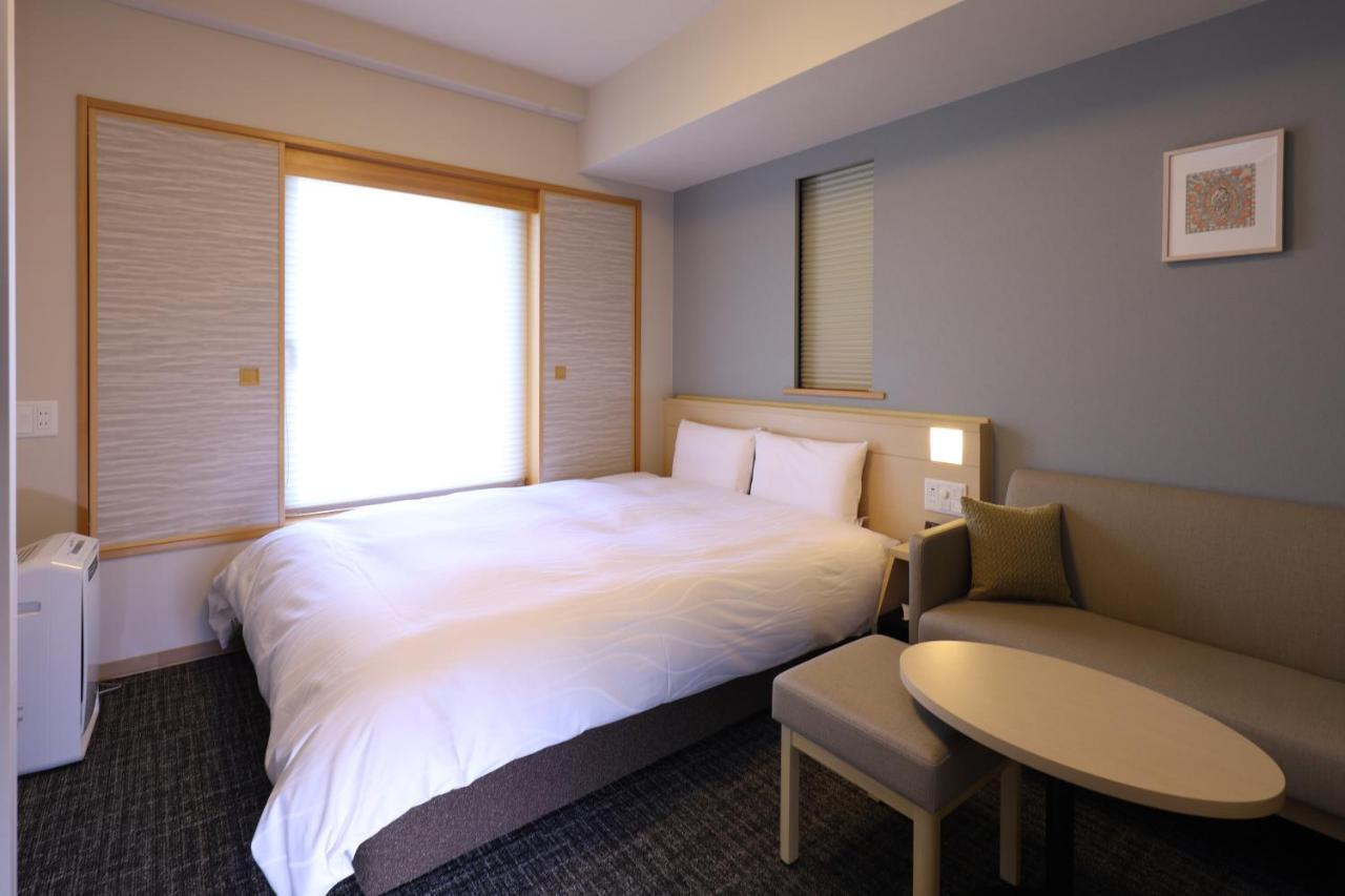 Non-Smoking Double Room, check-in from 13:00 / check-out until 11:00 (22-hour stay)