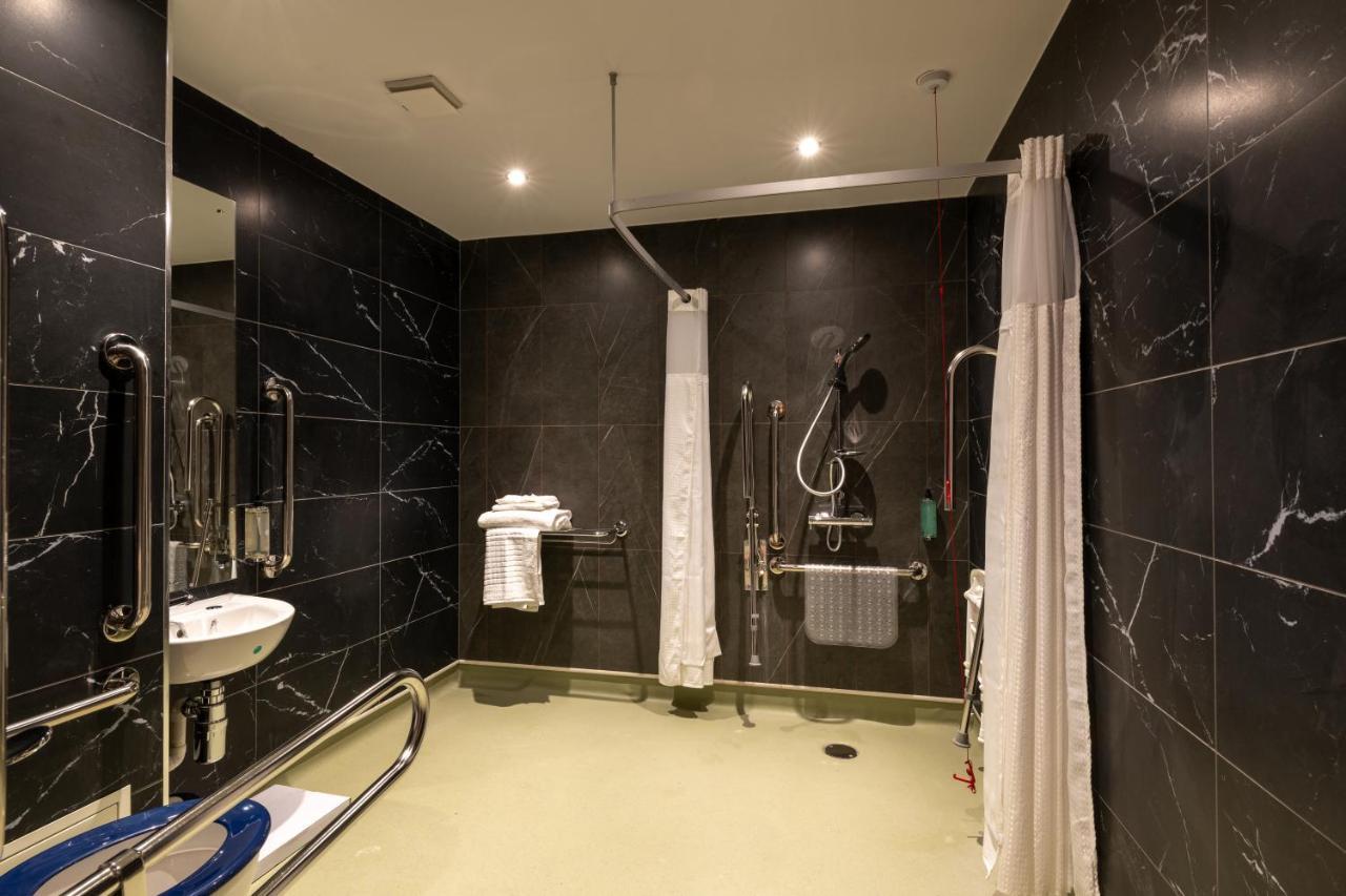 Accessible Double Room,1430757424:JPEG