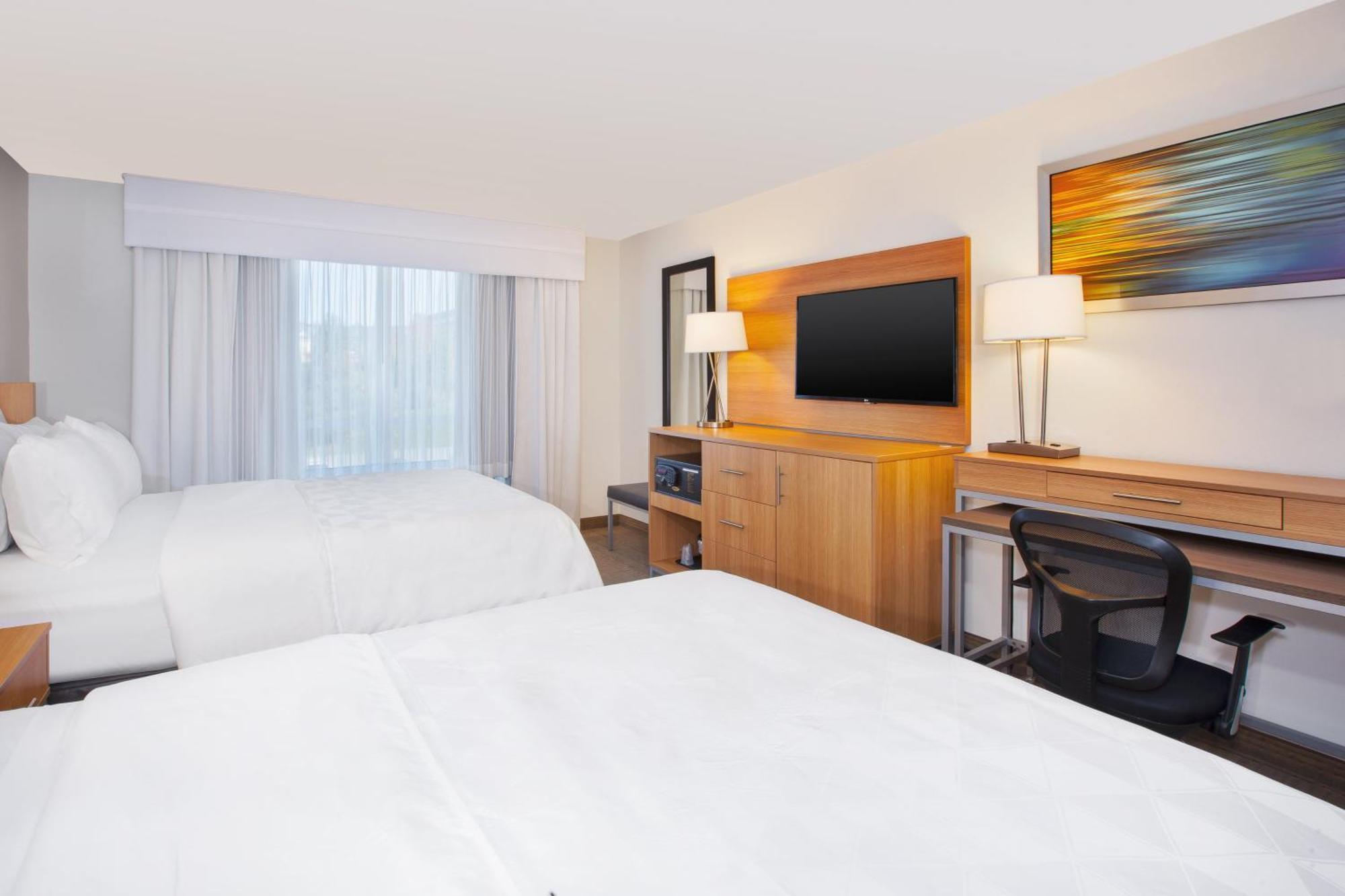 Standard Room with Two Queen Beds