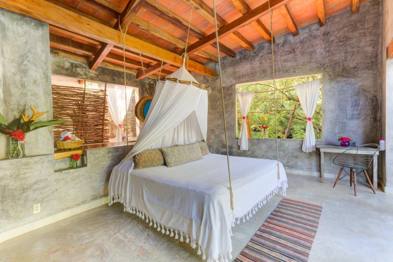 Deluxe Double Room with Balcony and Sea View,1466310782:JPEG