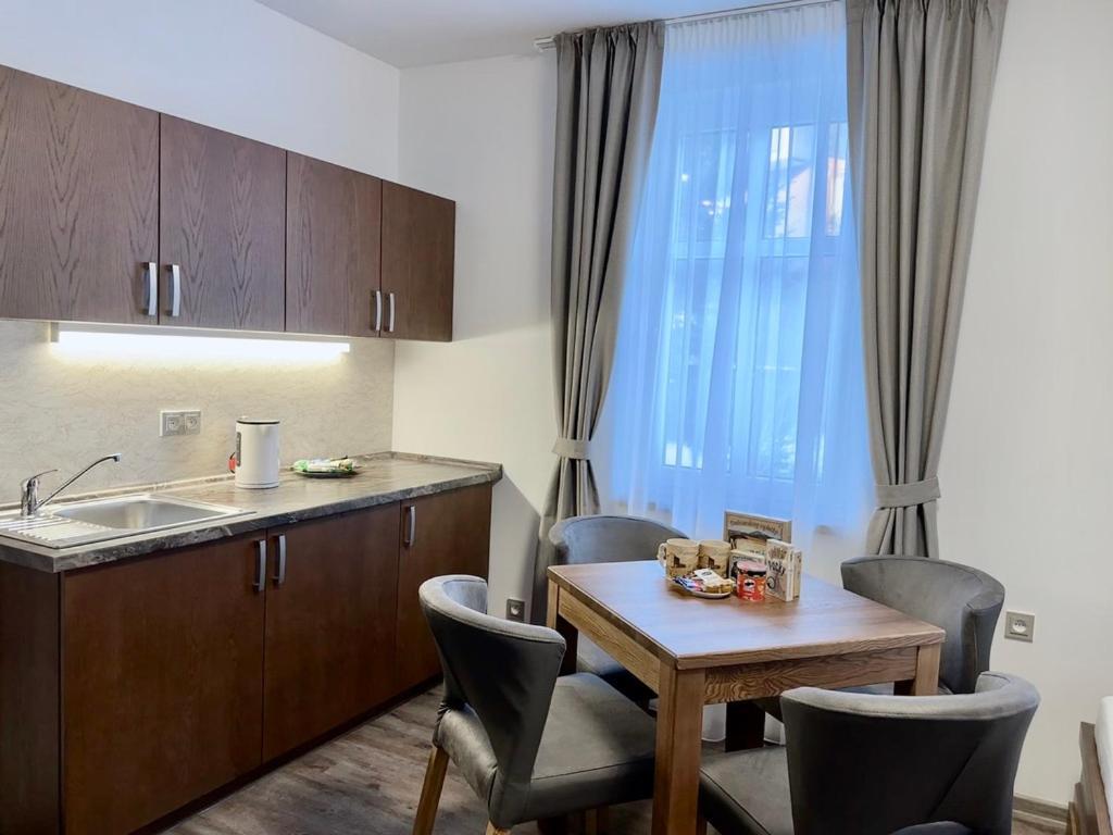 Deluxe Apartment