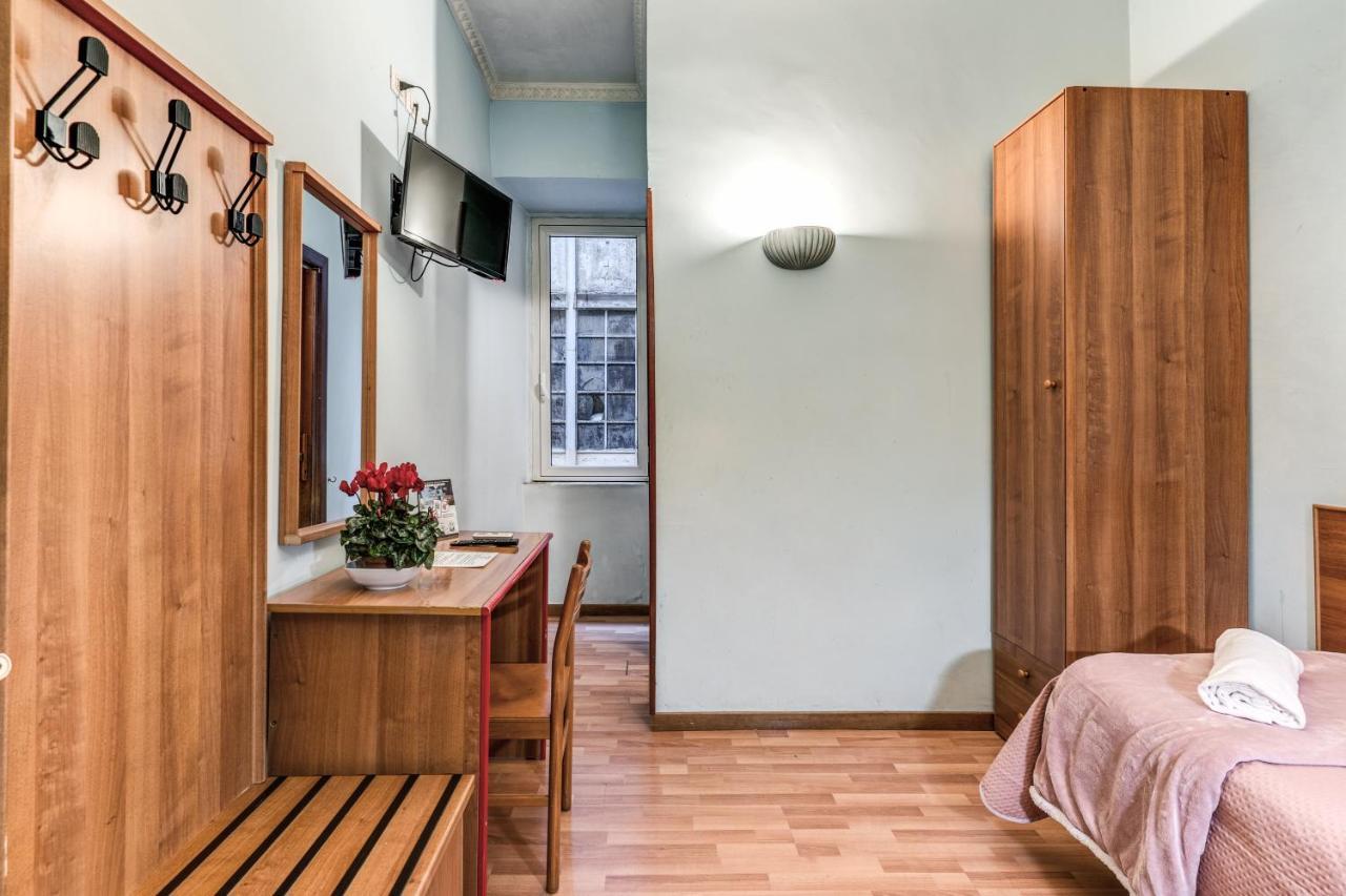 Single Room,1498837081:JPEG