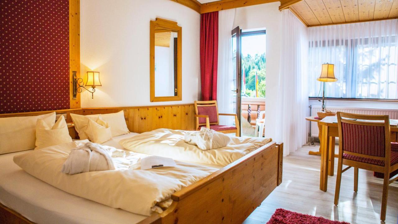 Superior Zimmer mit Kingsize-Bett