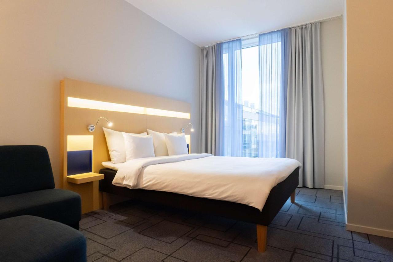 Chambre Familiale avec 1 Lit Queen-Size et 1 Lit Simple - Non-Fumeurs