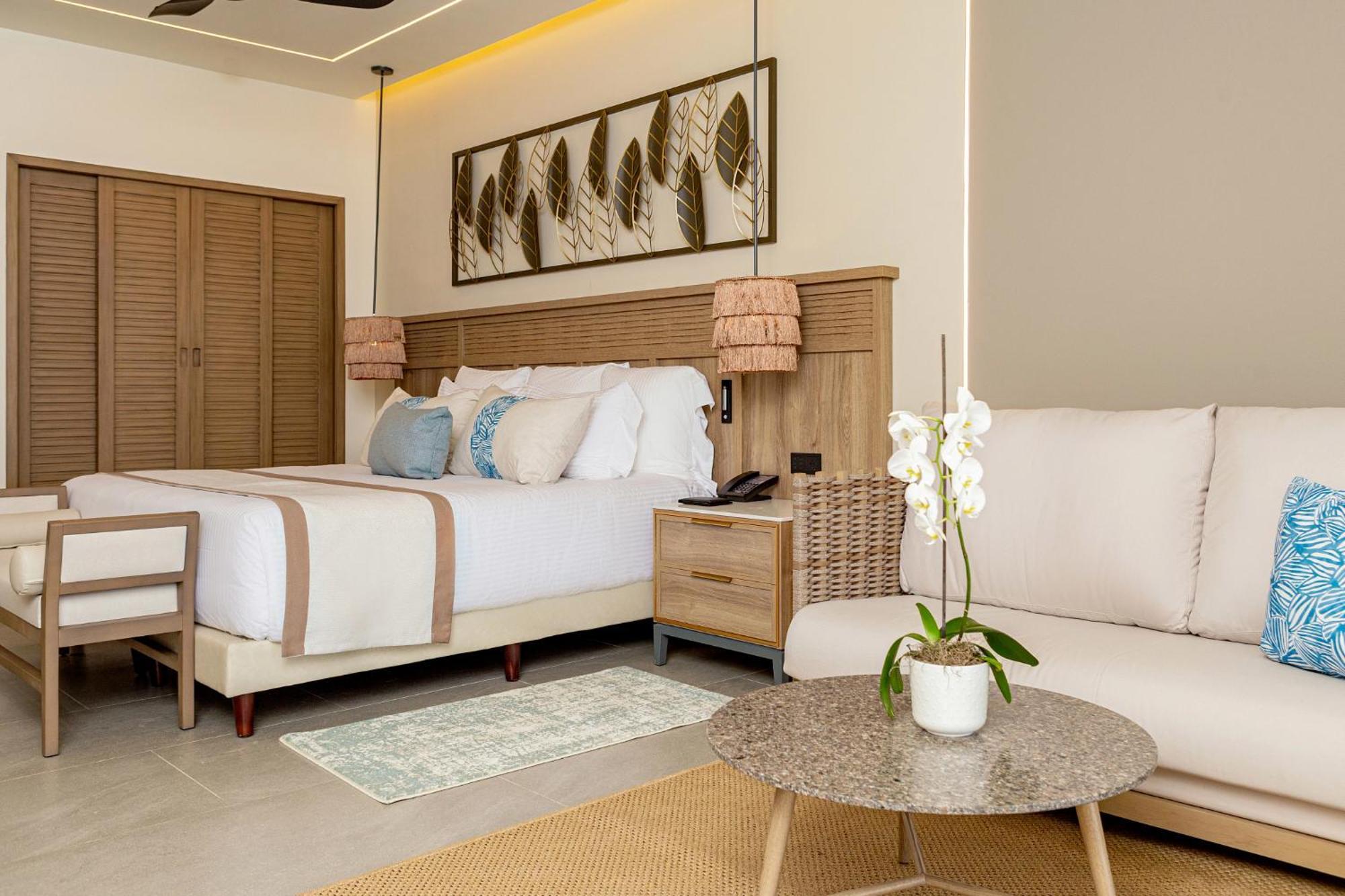 Suite Junior Club Preferente con cama doble Swim Out - Frente al mar