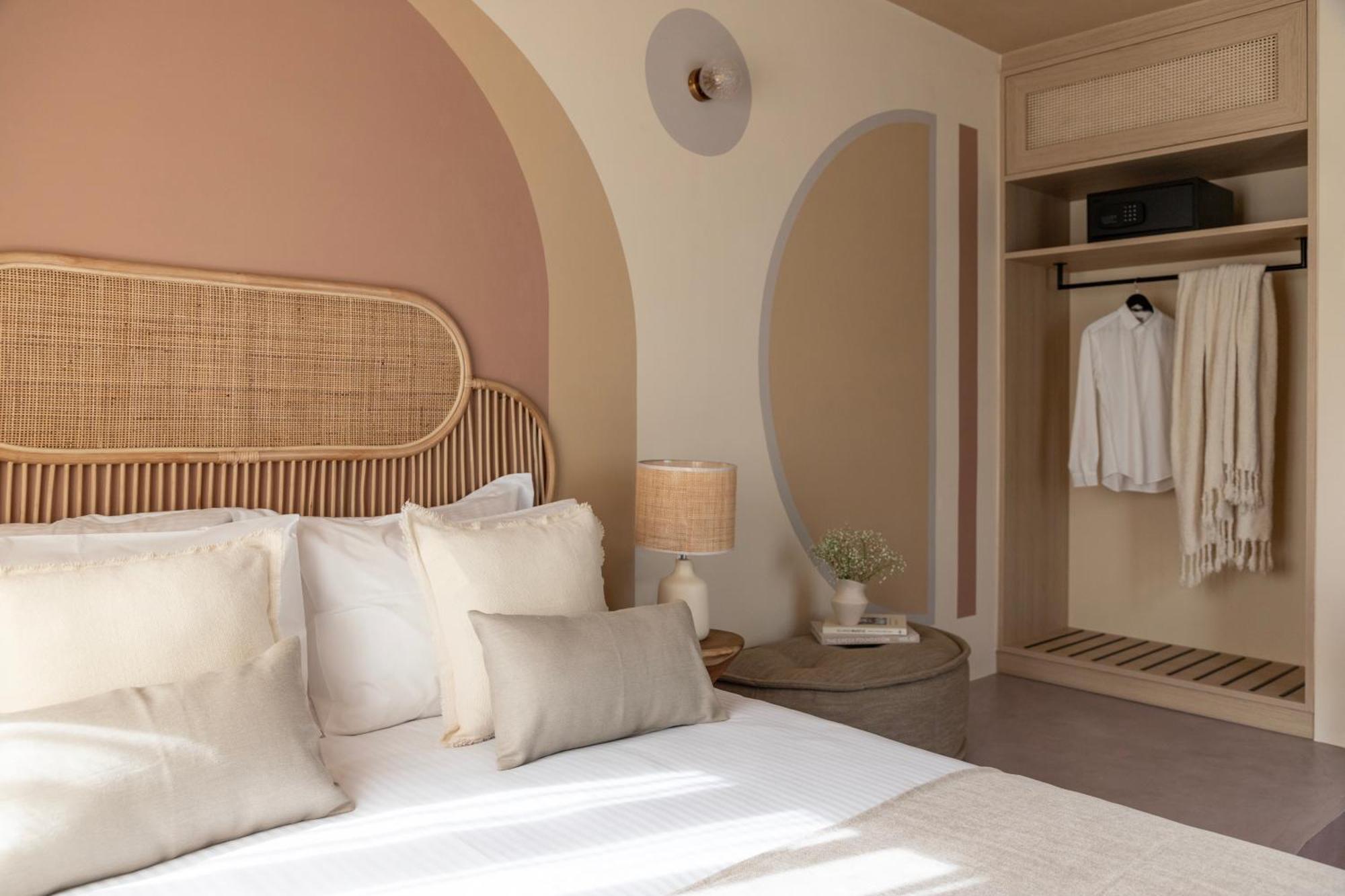 Queen Room with Spa Bath (Honeymoon)