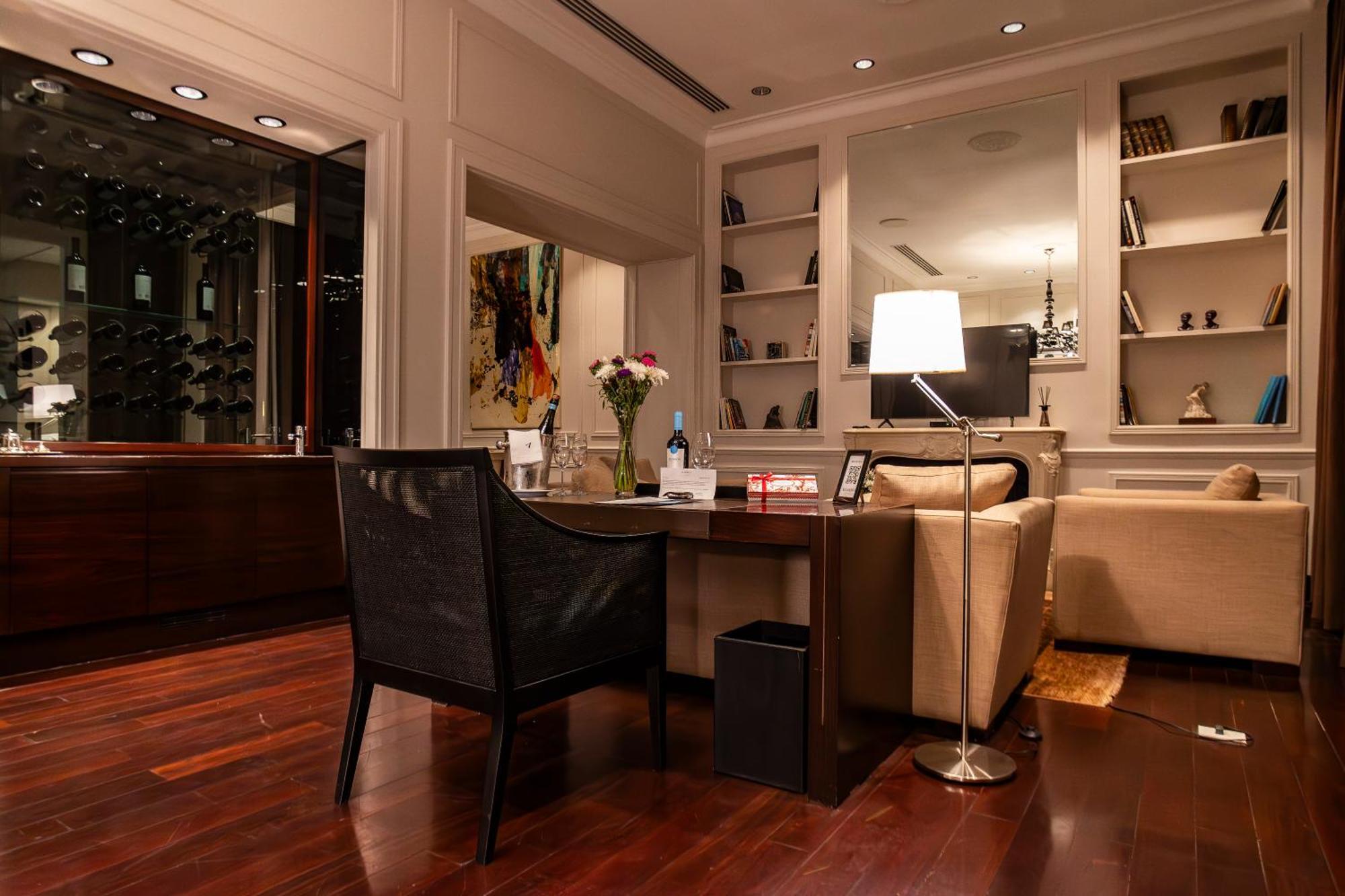 Presidential Suite