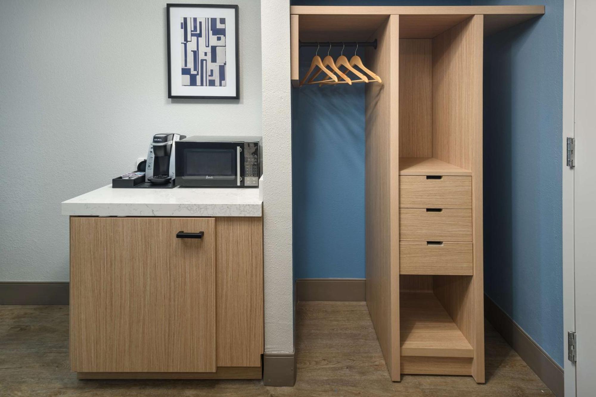 Quarto com Cama King-size