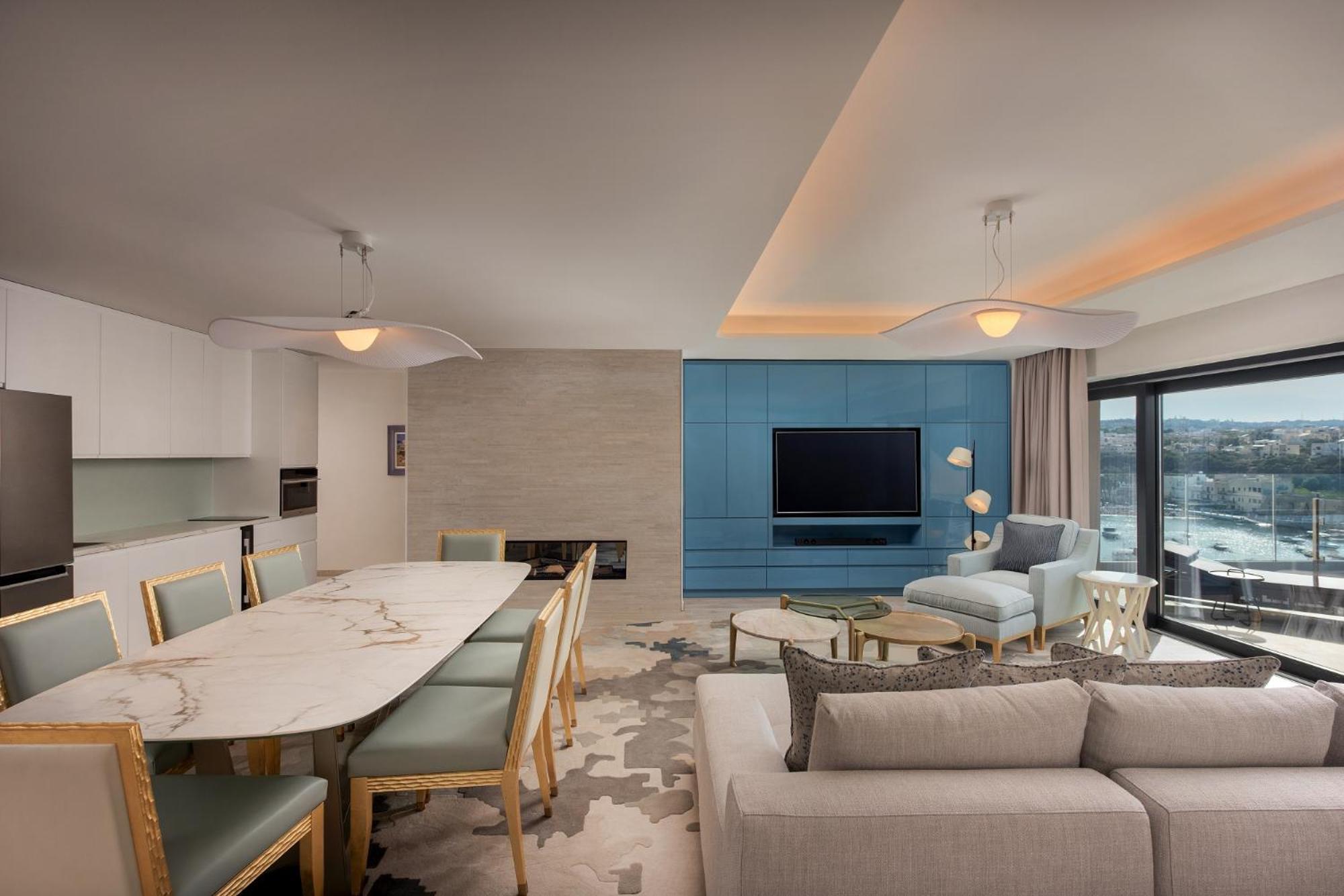 Suite Ático Presidencial de 3 dormitorios con vistas al mar