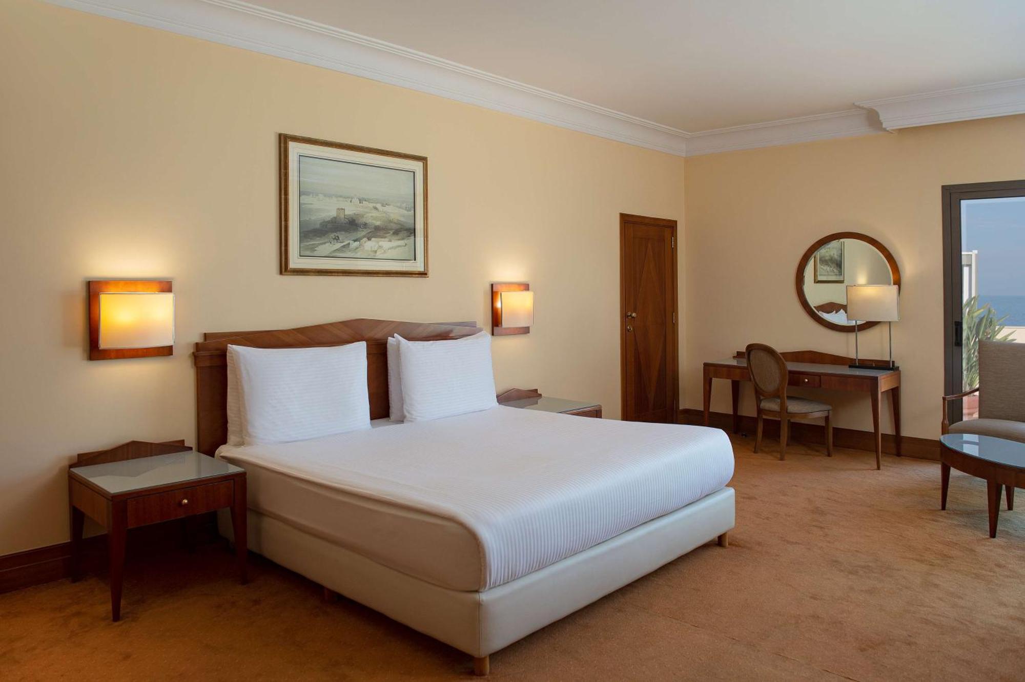 Suite with Lounge Access,1551596062:JPEG