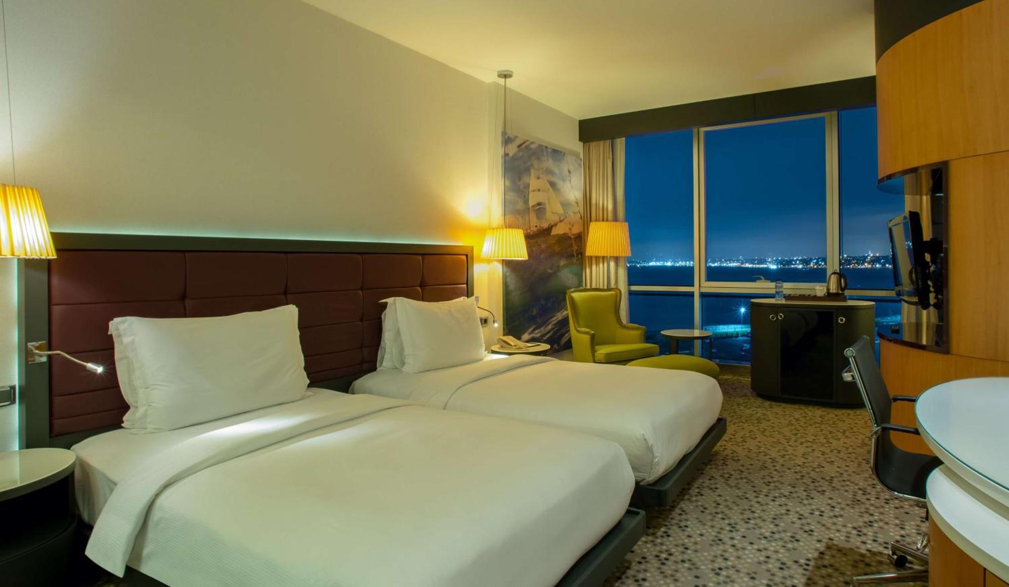 Deluxe Twin Room with Sea View,1552672432:JPEG