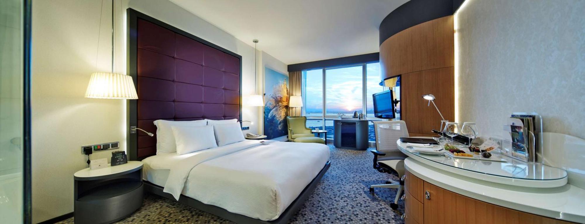 Deluxe King Room with Sea View,1552672438:JPEG
