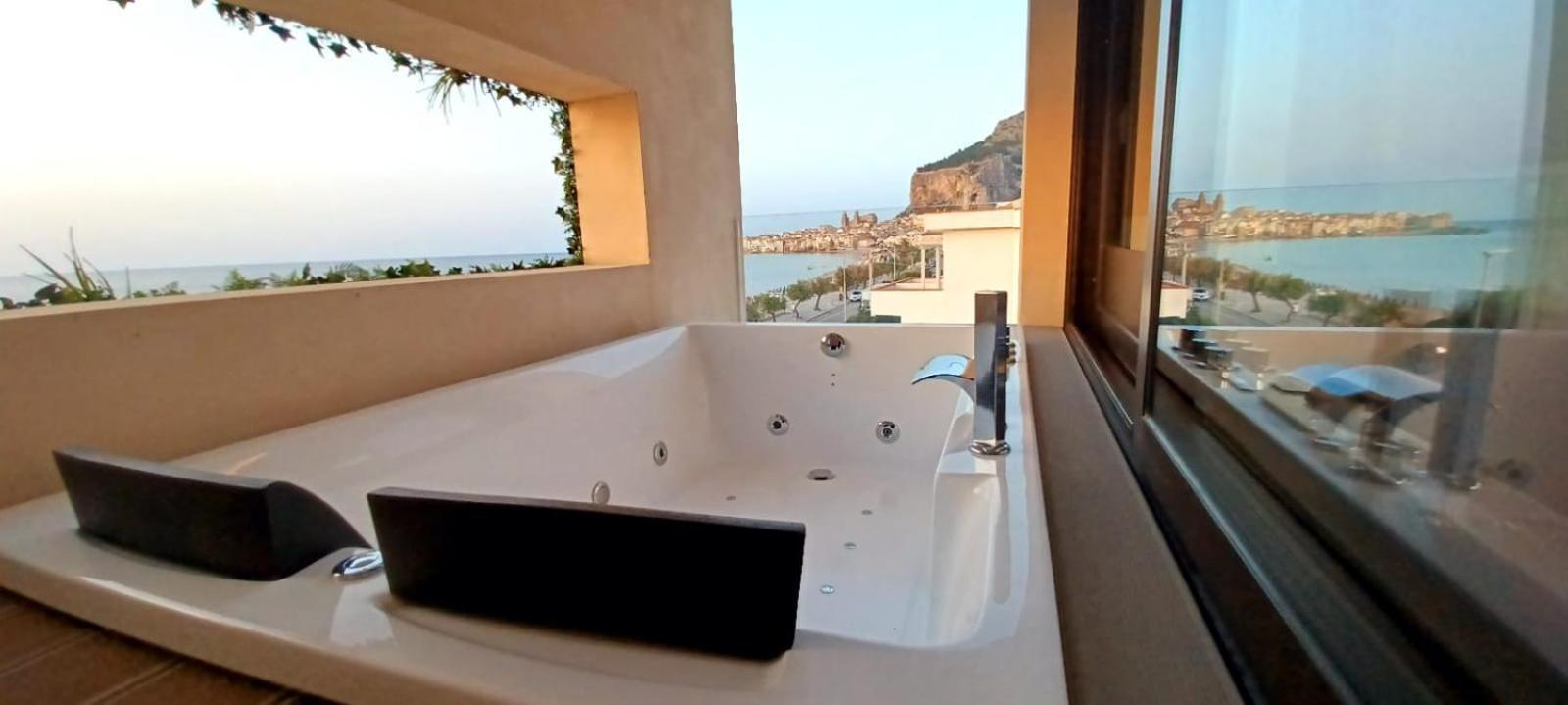 Junior Suite Jacuzzi,1553304388:JPEG