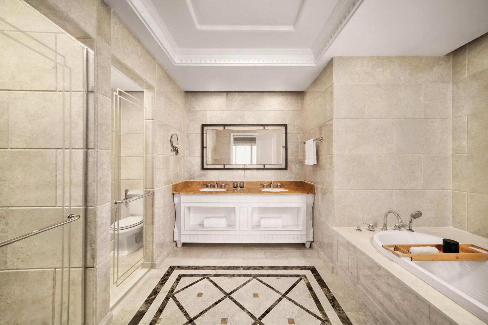 One-Bedroom Senior Suite Garden View