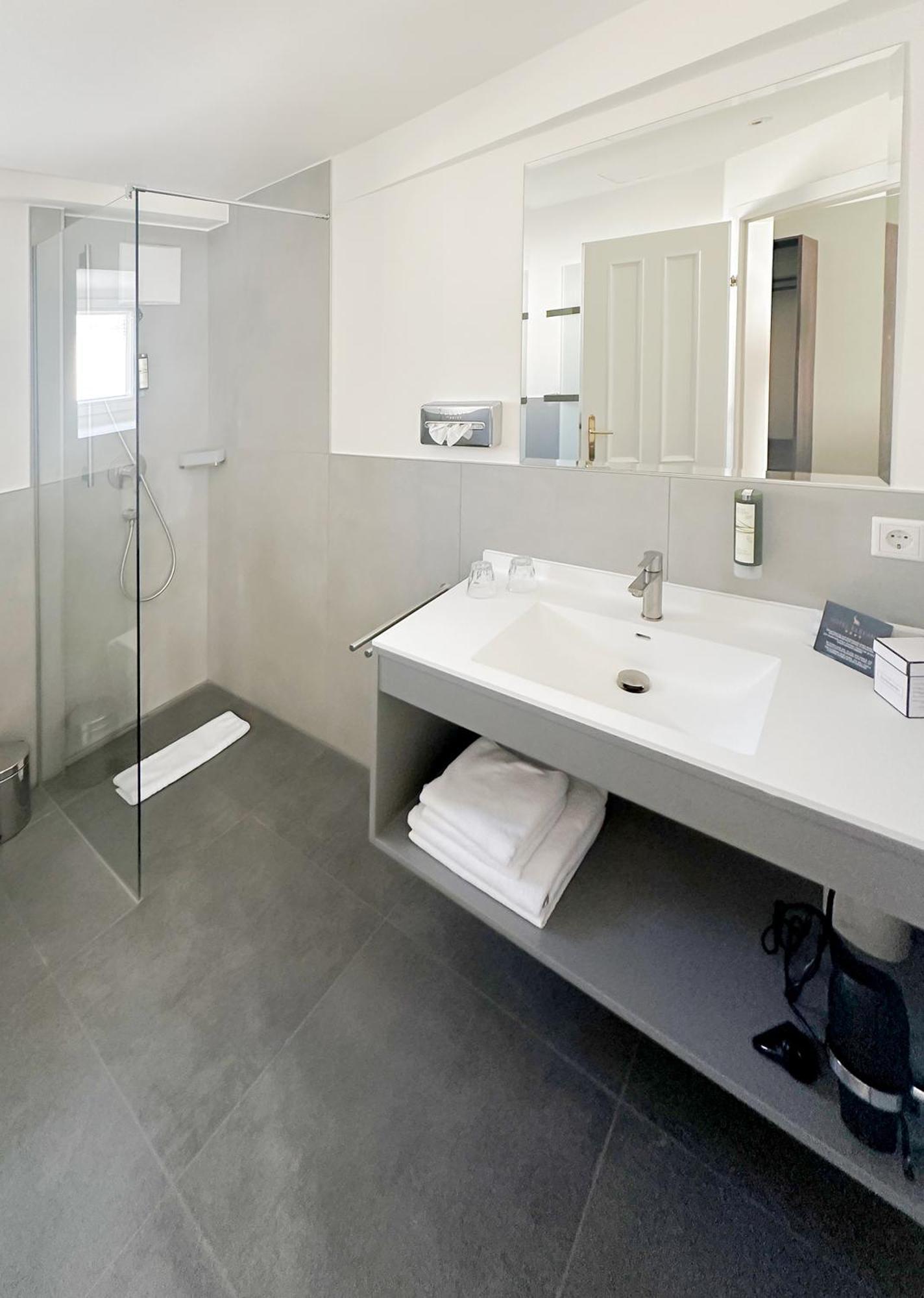 Executive Double Room,1574673920:JPEG