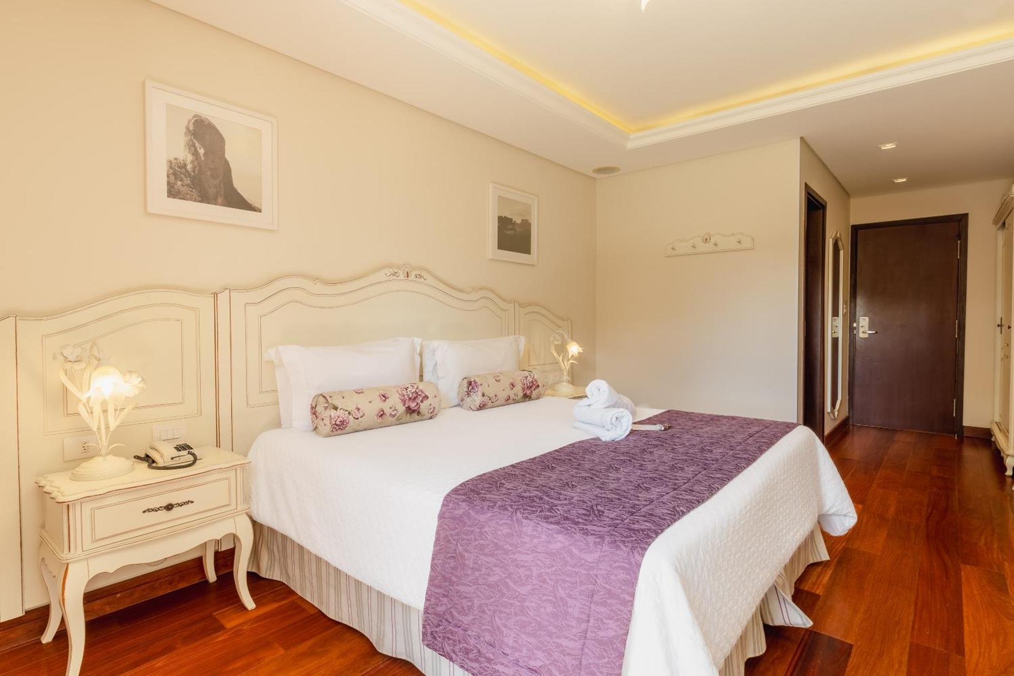 Deluxe Driepersoonskamer met Balkon