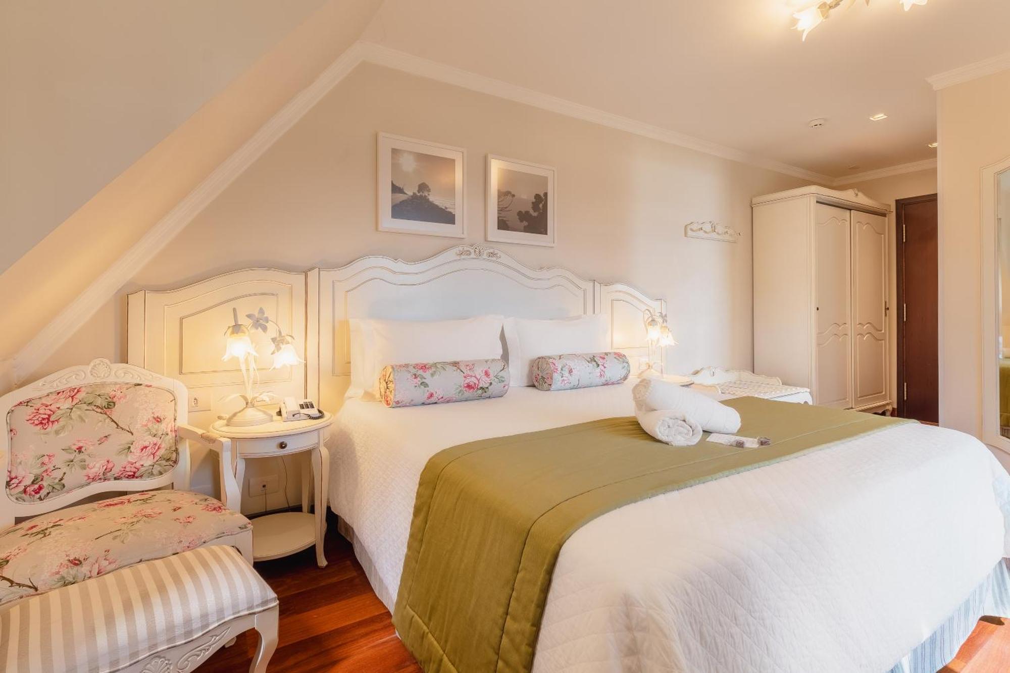 Alpine Style Luxury Suite