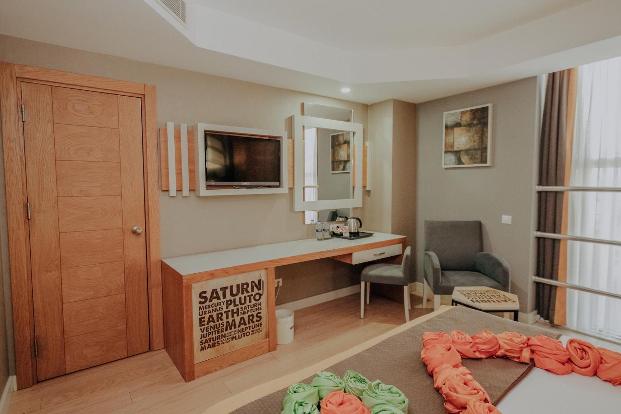 Family Room Mountain View