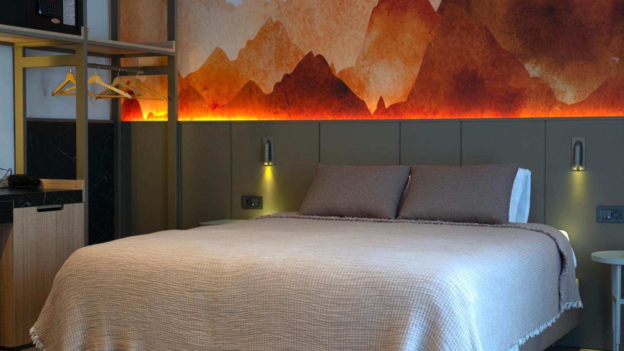 Double or Twin Room Partial Sea View