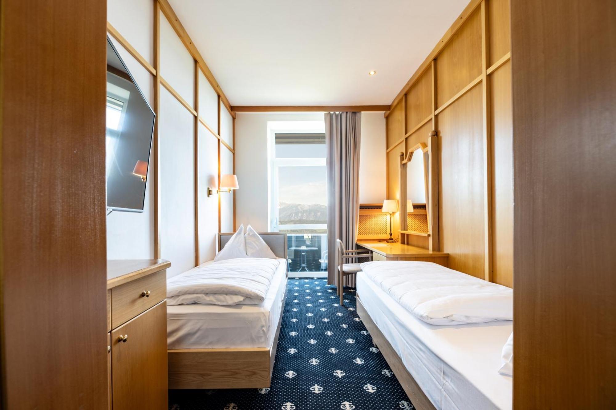 Twin Room with Balcony,1607660983:JPEG