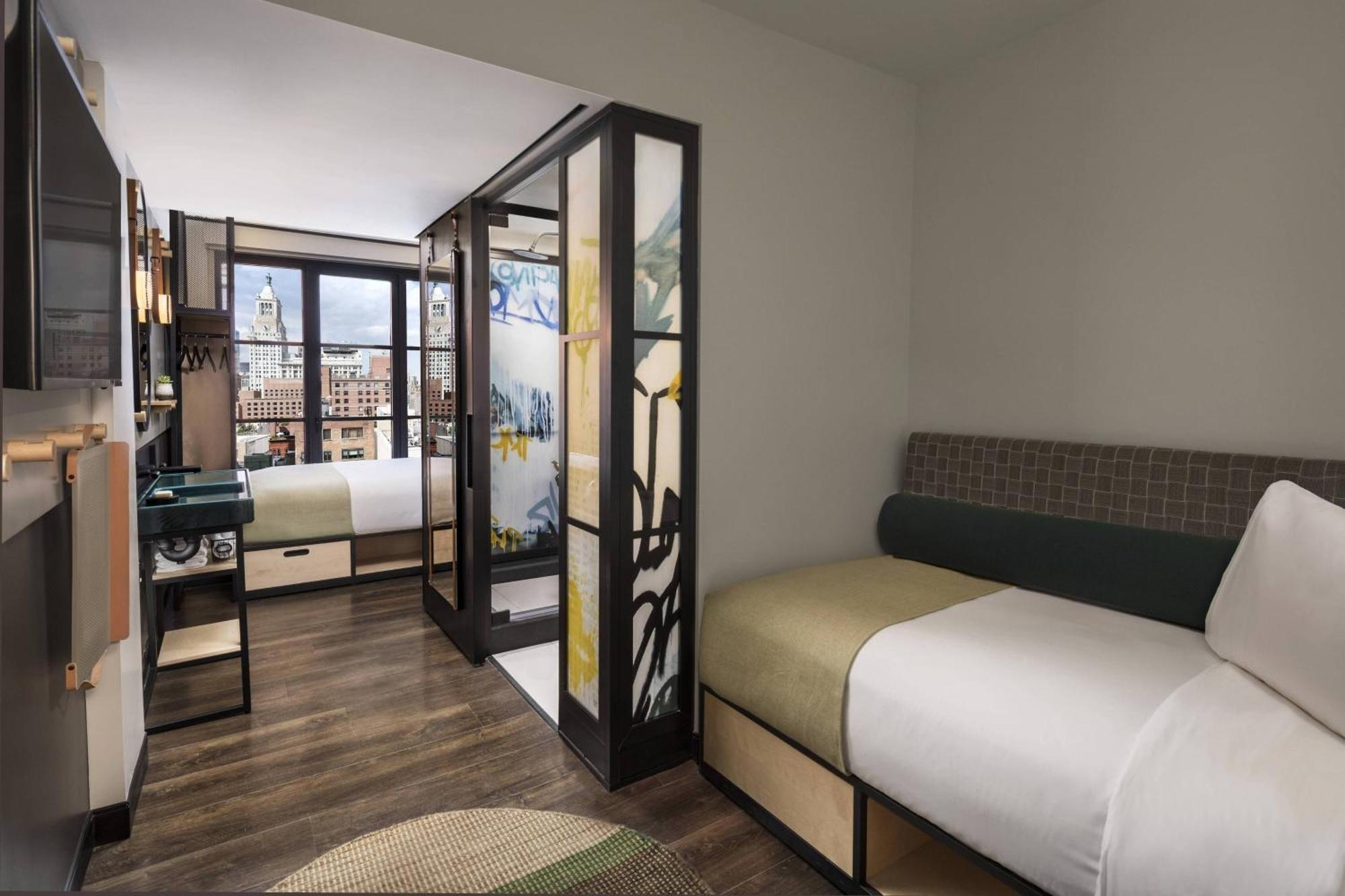 Queen with Daybed, Guest room,1592957677:JPEG
