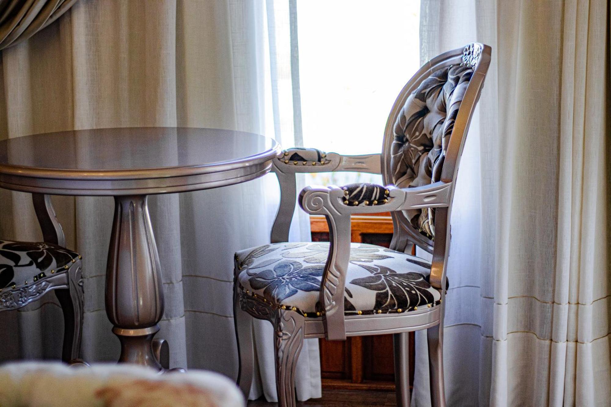 Deluxe King Suite,1599118518:JPEG