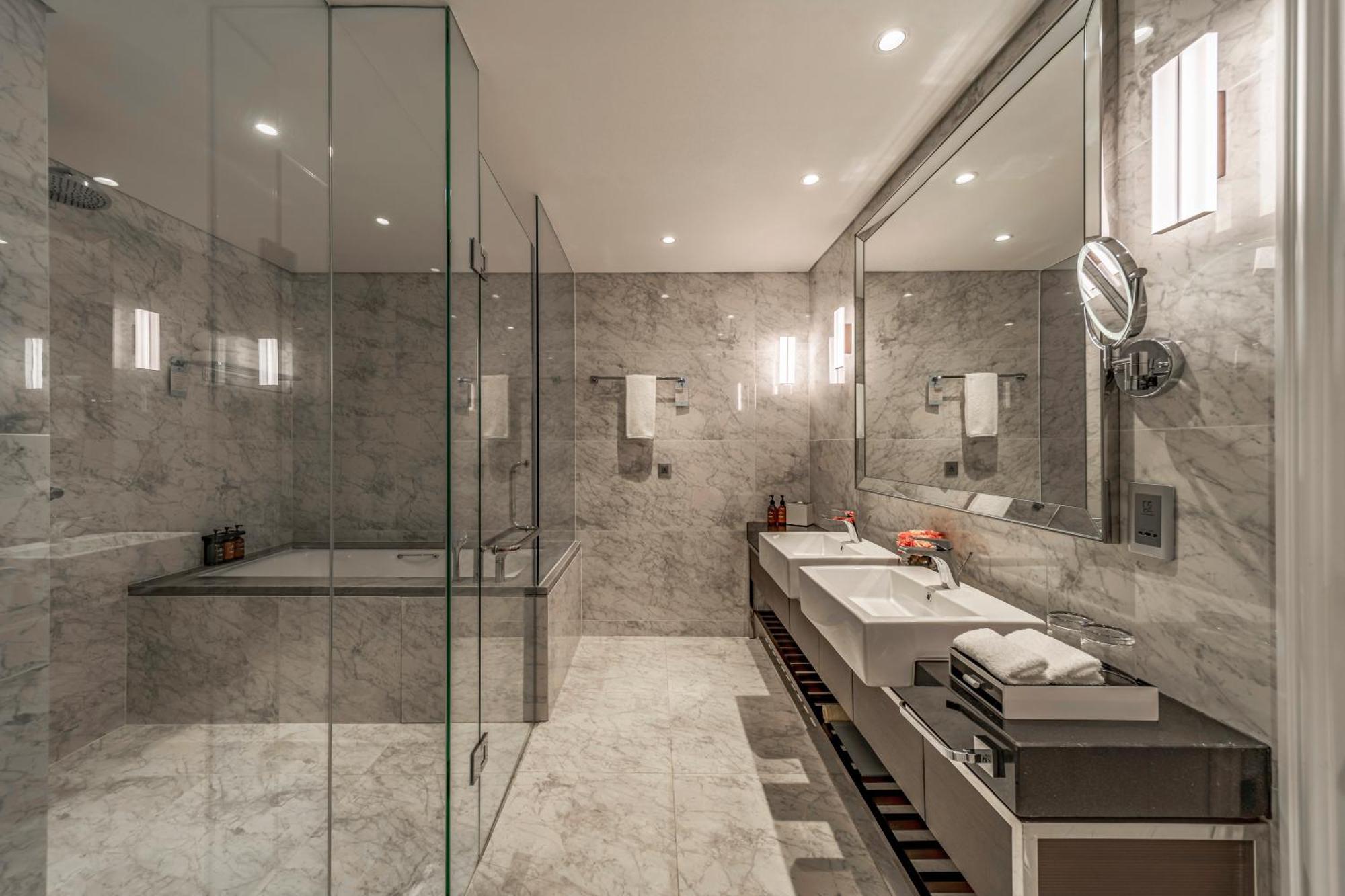 Premier Suite