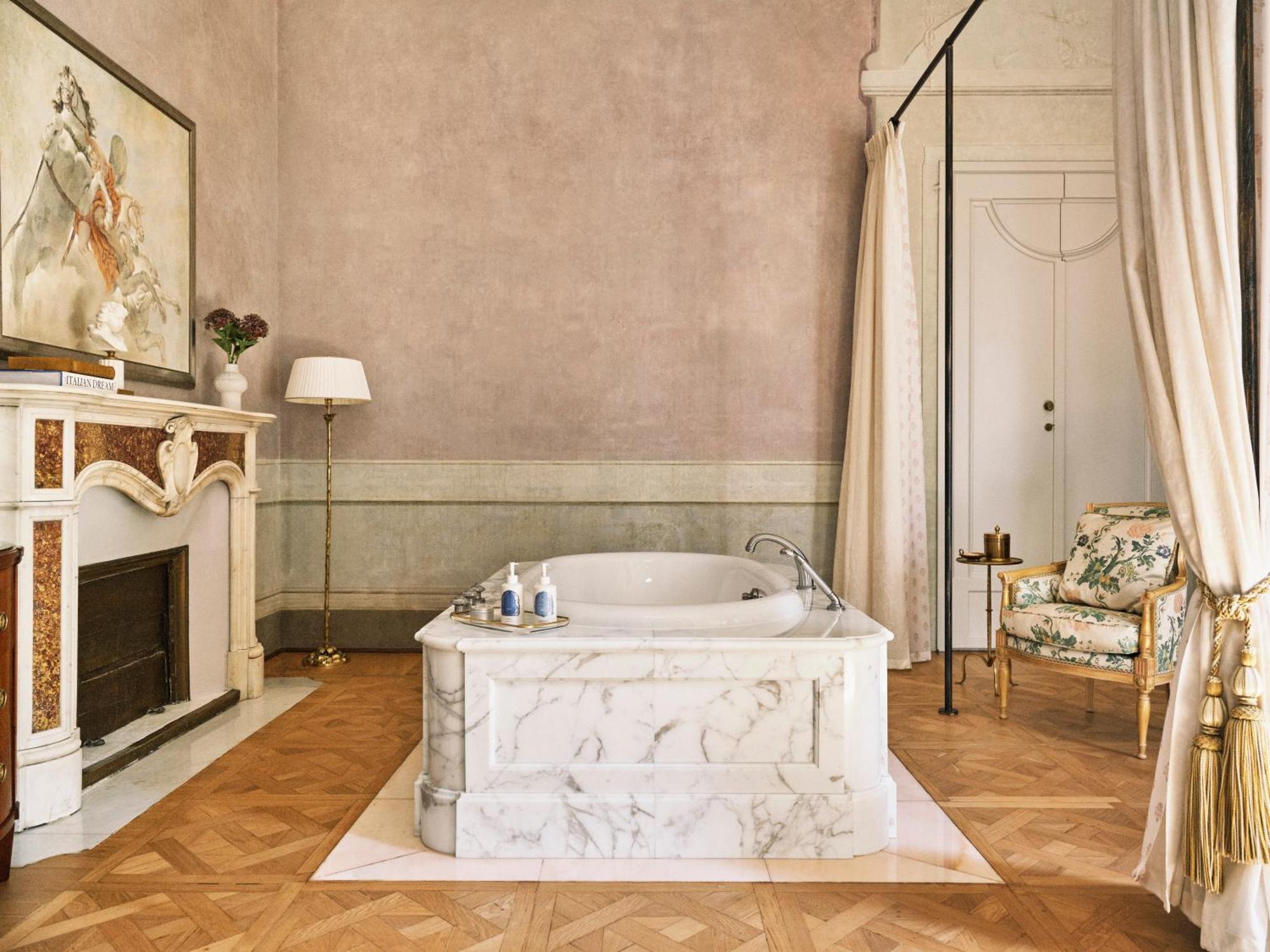 Suite Rinascimento