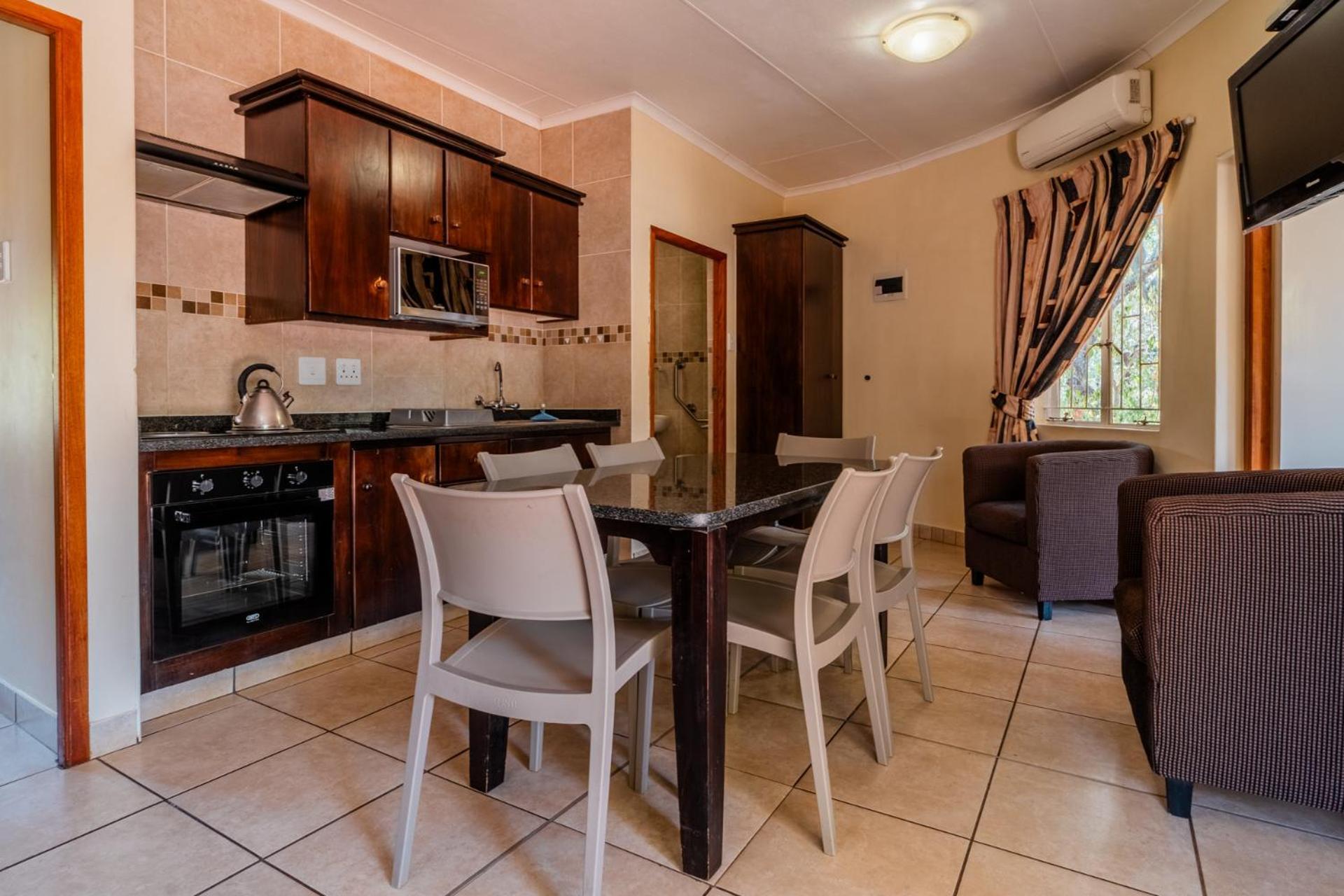 4 Sleeper House 3* wheelchair
