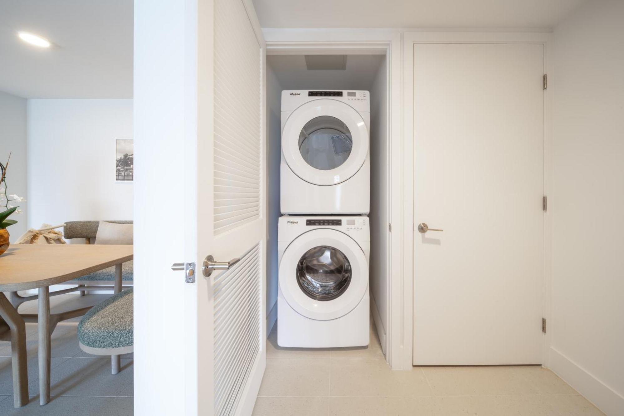 Résidences Skyline - 3 Chambres et 4 Lits avec Cuisine et Balcon
