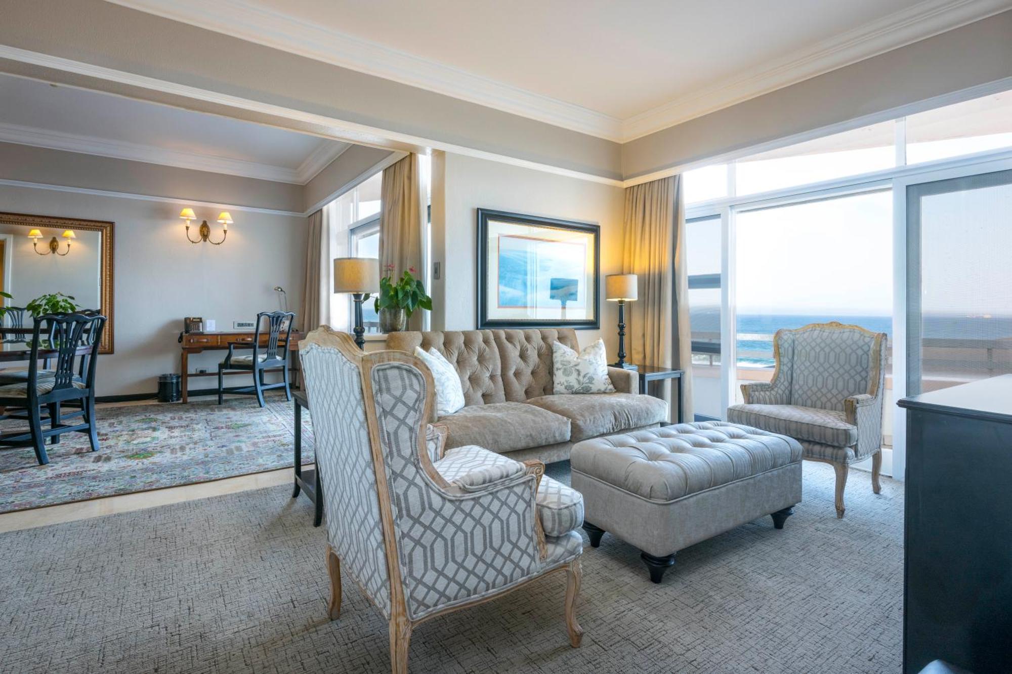 Studio Room 1 King Bed Non Smoking,1614354726:JPEG