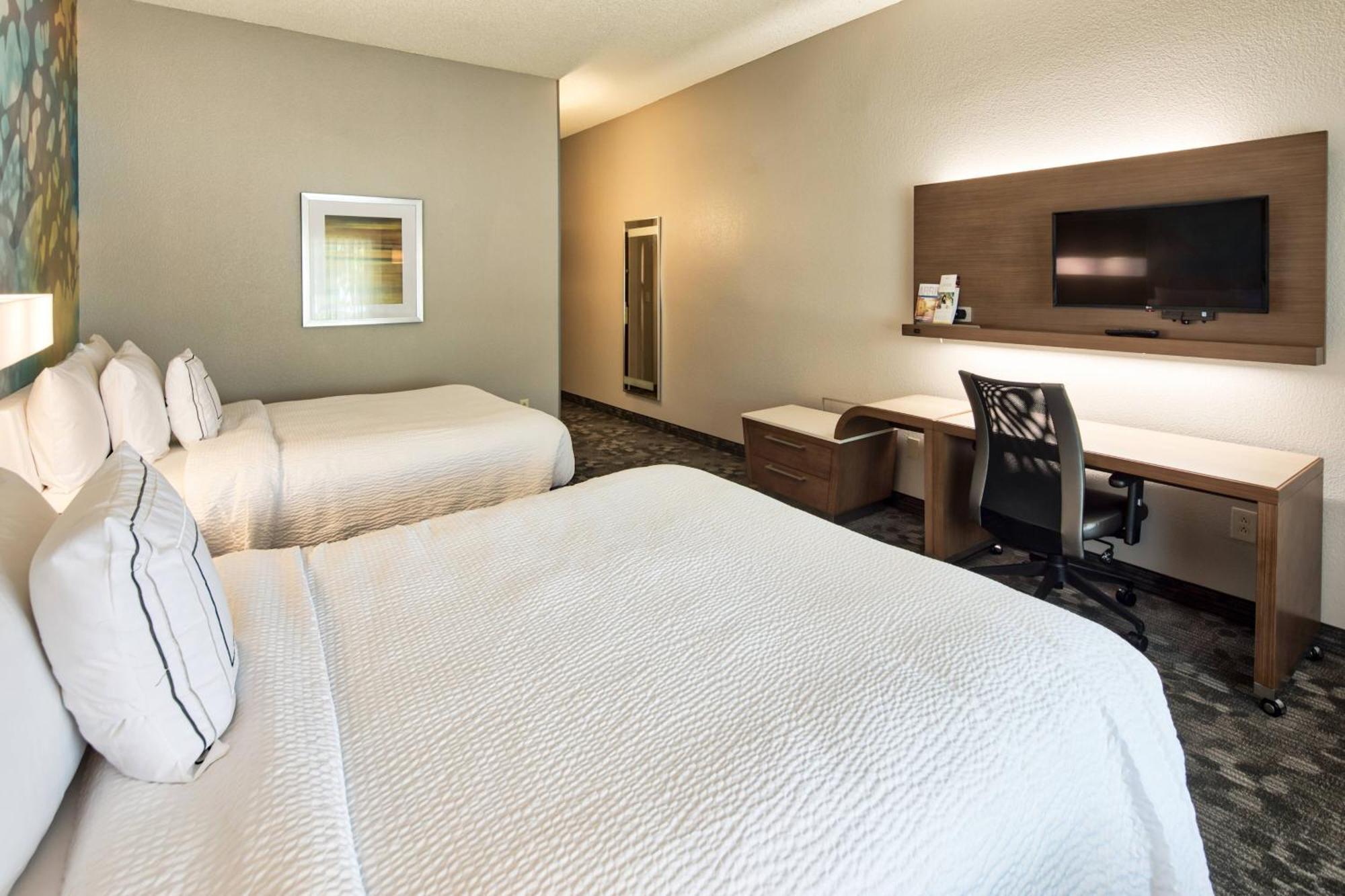 Queen Room Two Queen Beds