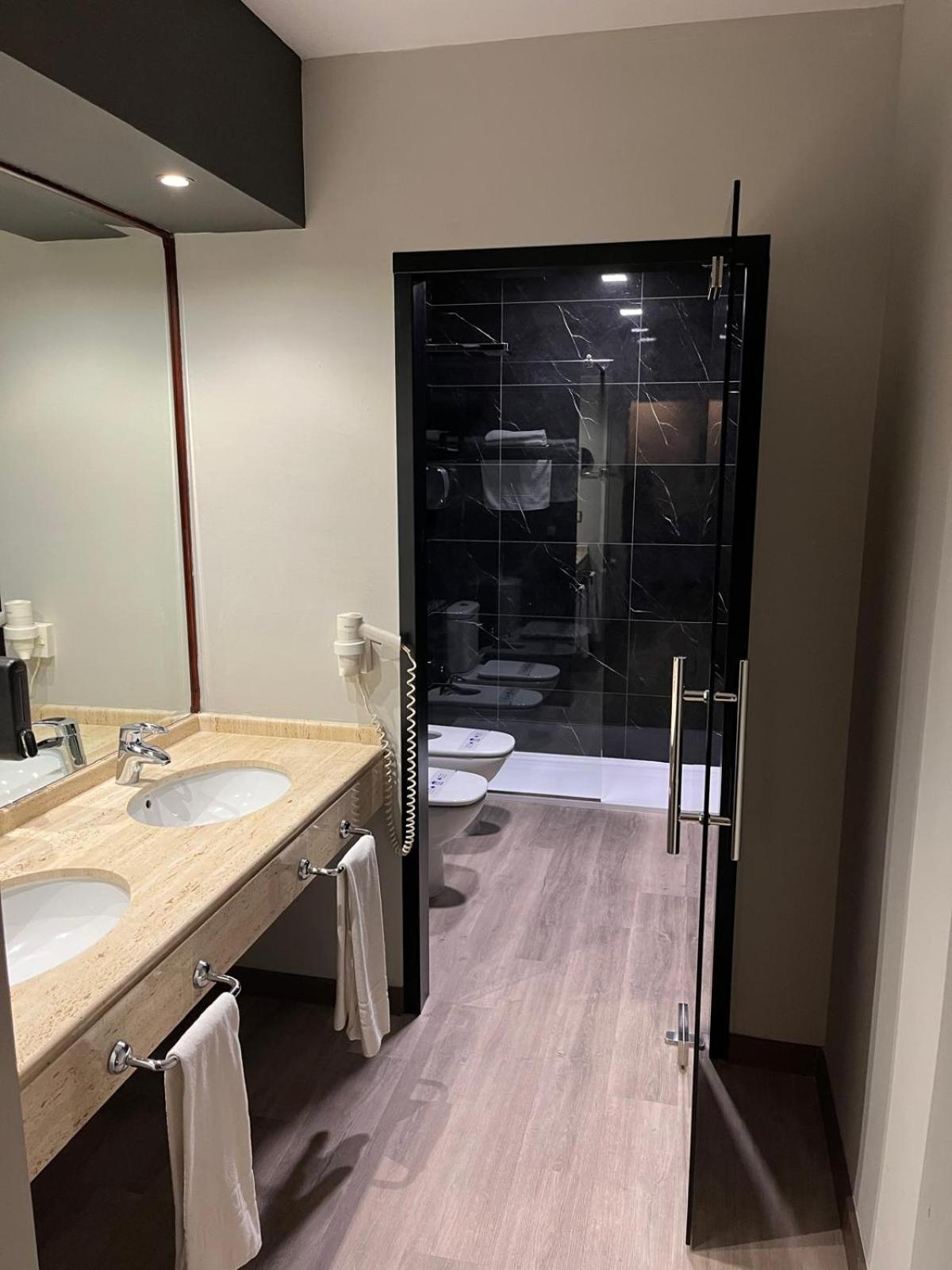 Deluxe Junior Suite,1633687195:JPEG