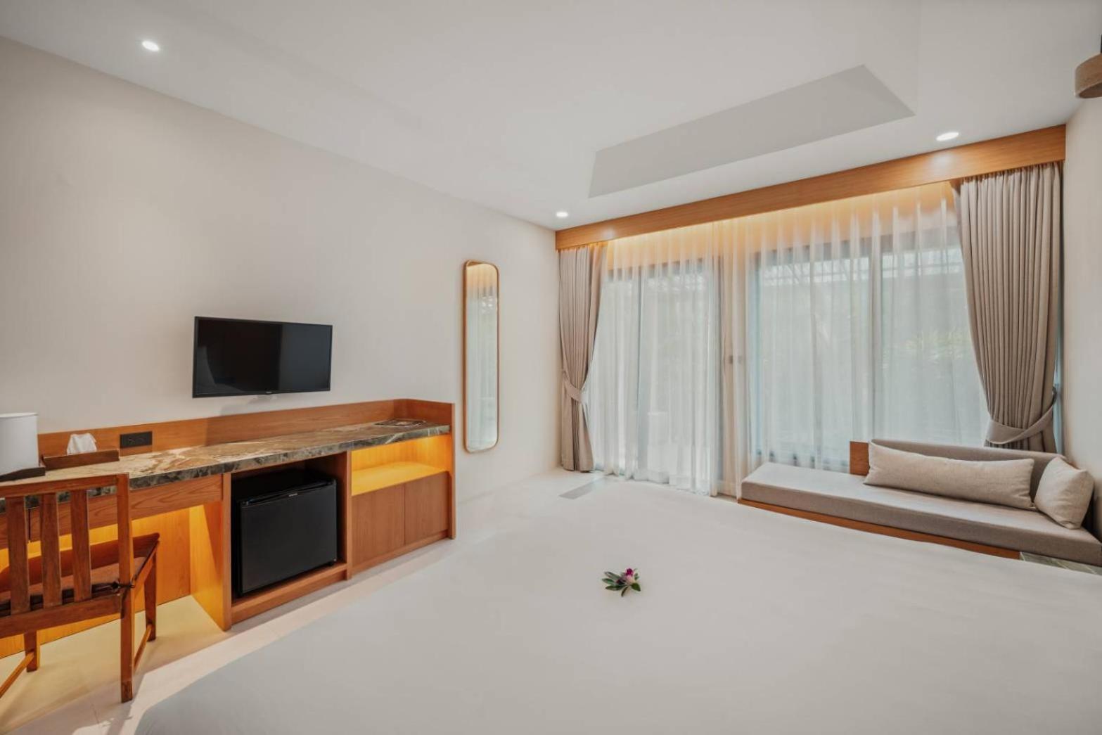 Executive Room,1636745409:JPEG