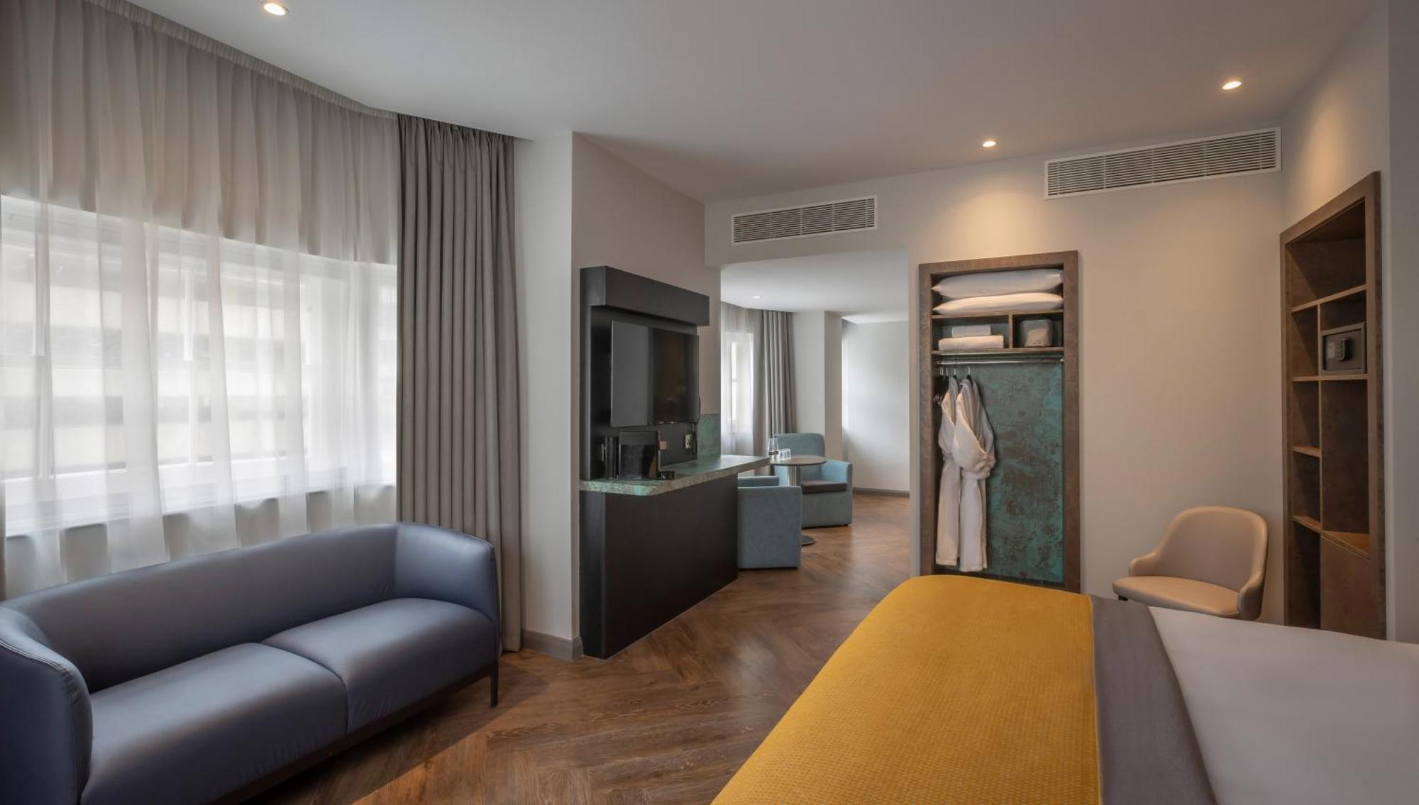 Junior Suite