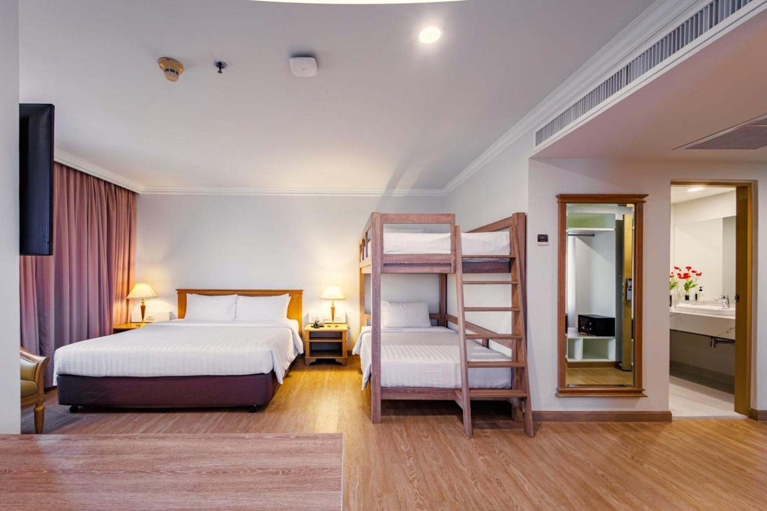 Camera Familiare Deluxe con Letto a Castello