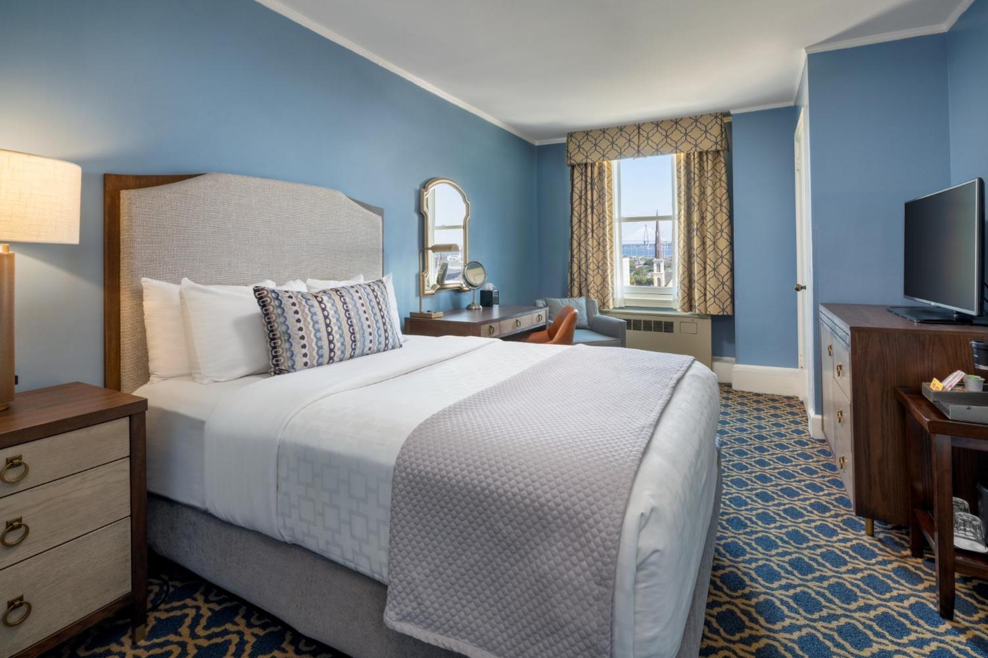 Kamer met Queensize Bed en Uitzicht op Zee