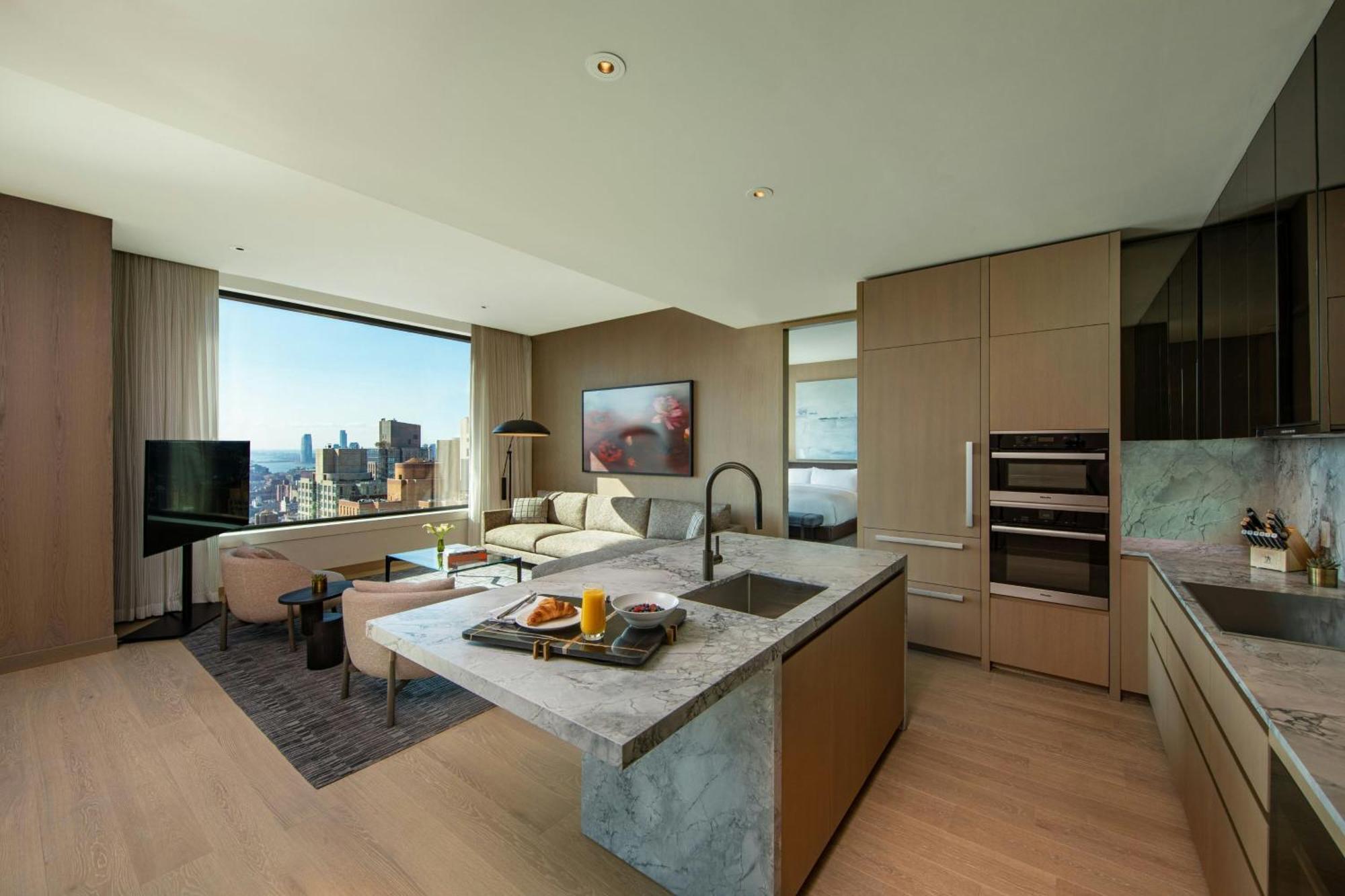 Executive Two-Bedroom Penthouse Downtown View,1643235974:JPEG