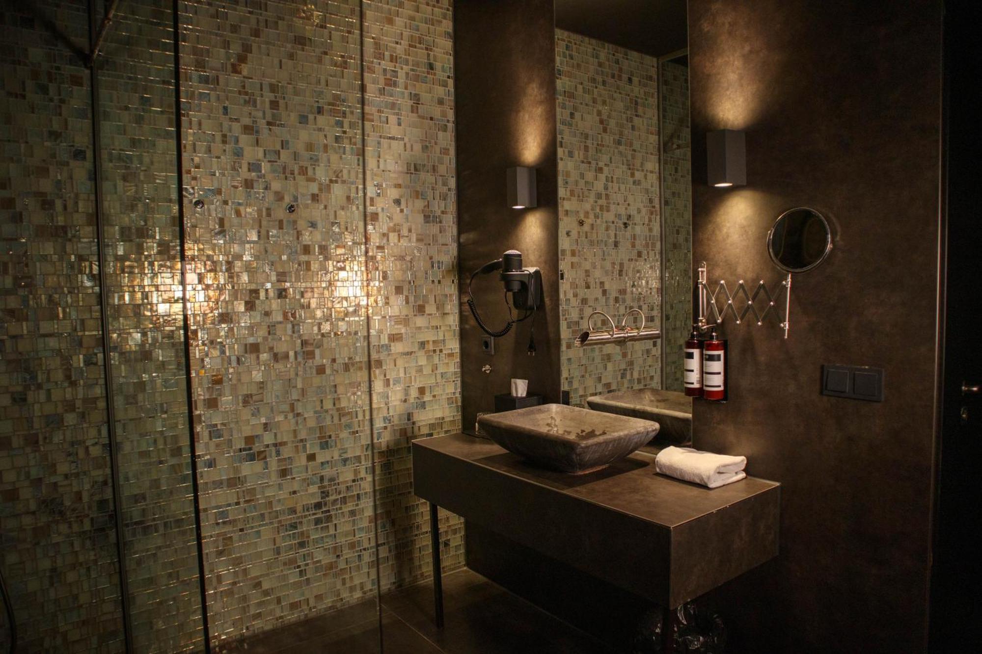Deluxe Suite,1645025957:JPEG