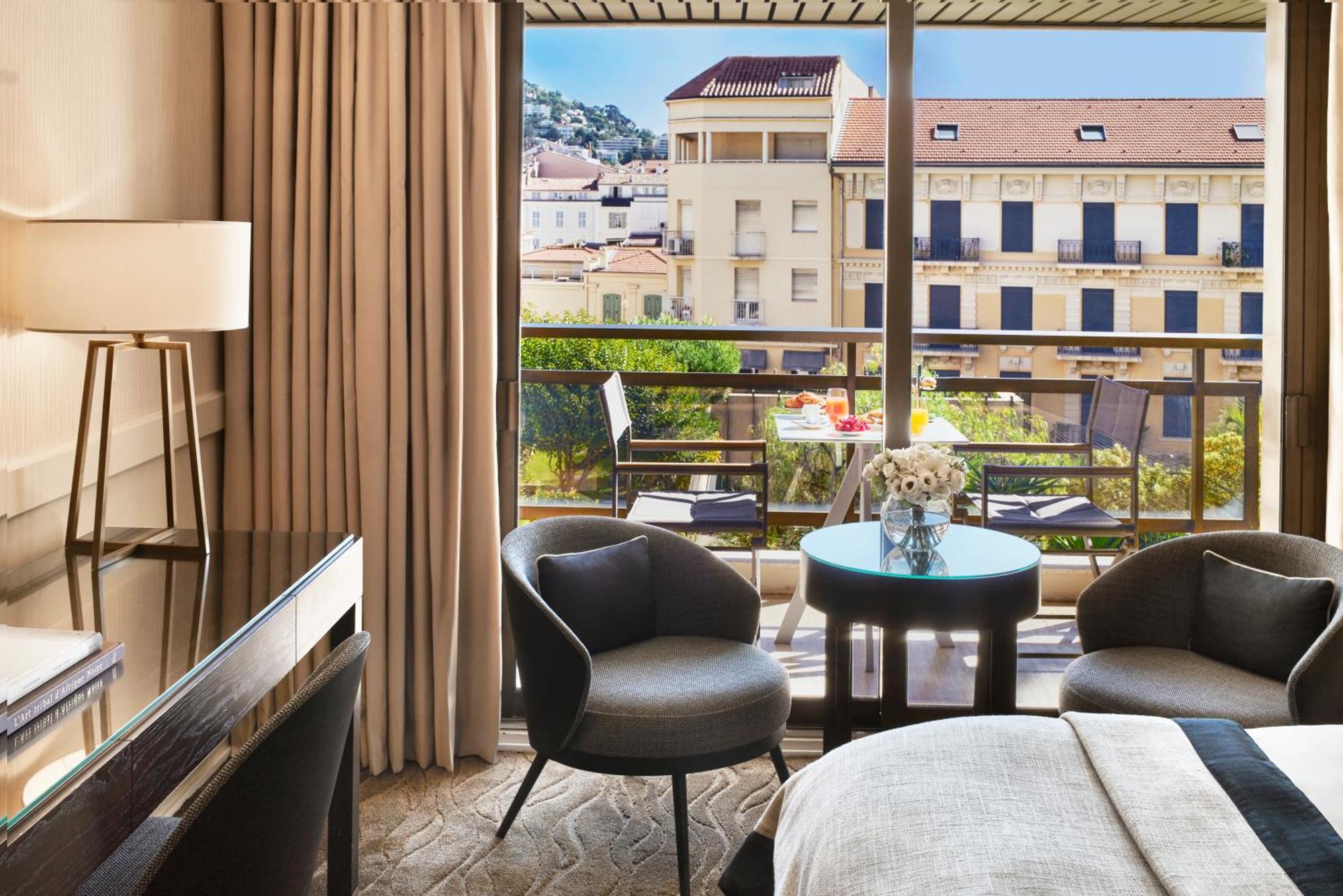 Chambre Supérieure avec Terrasse - Vue sur Jardin