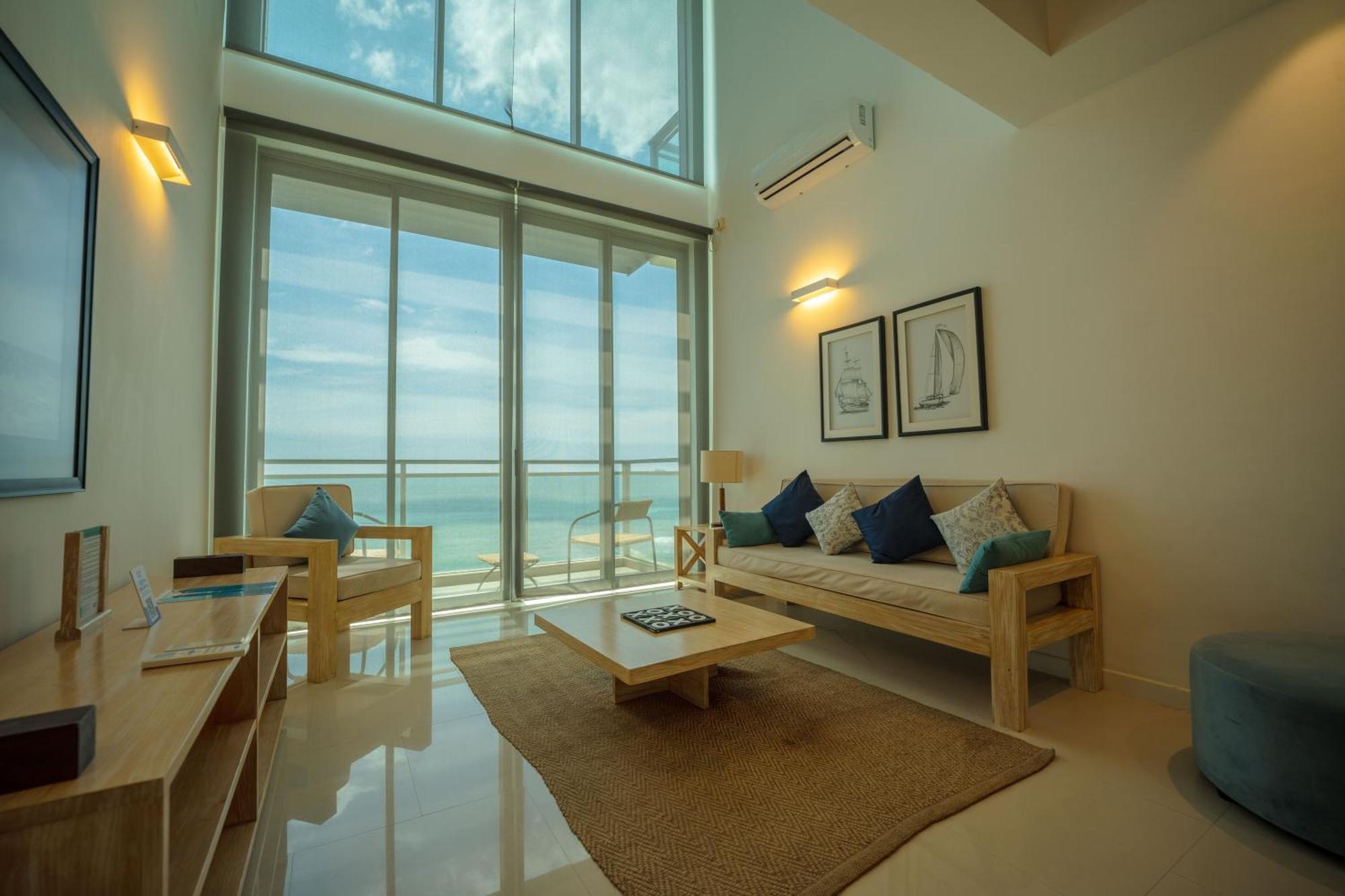 Three-Bedroom Apartment Ocean View